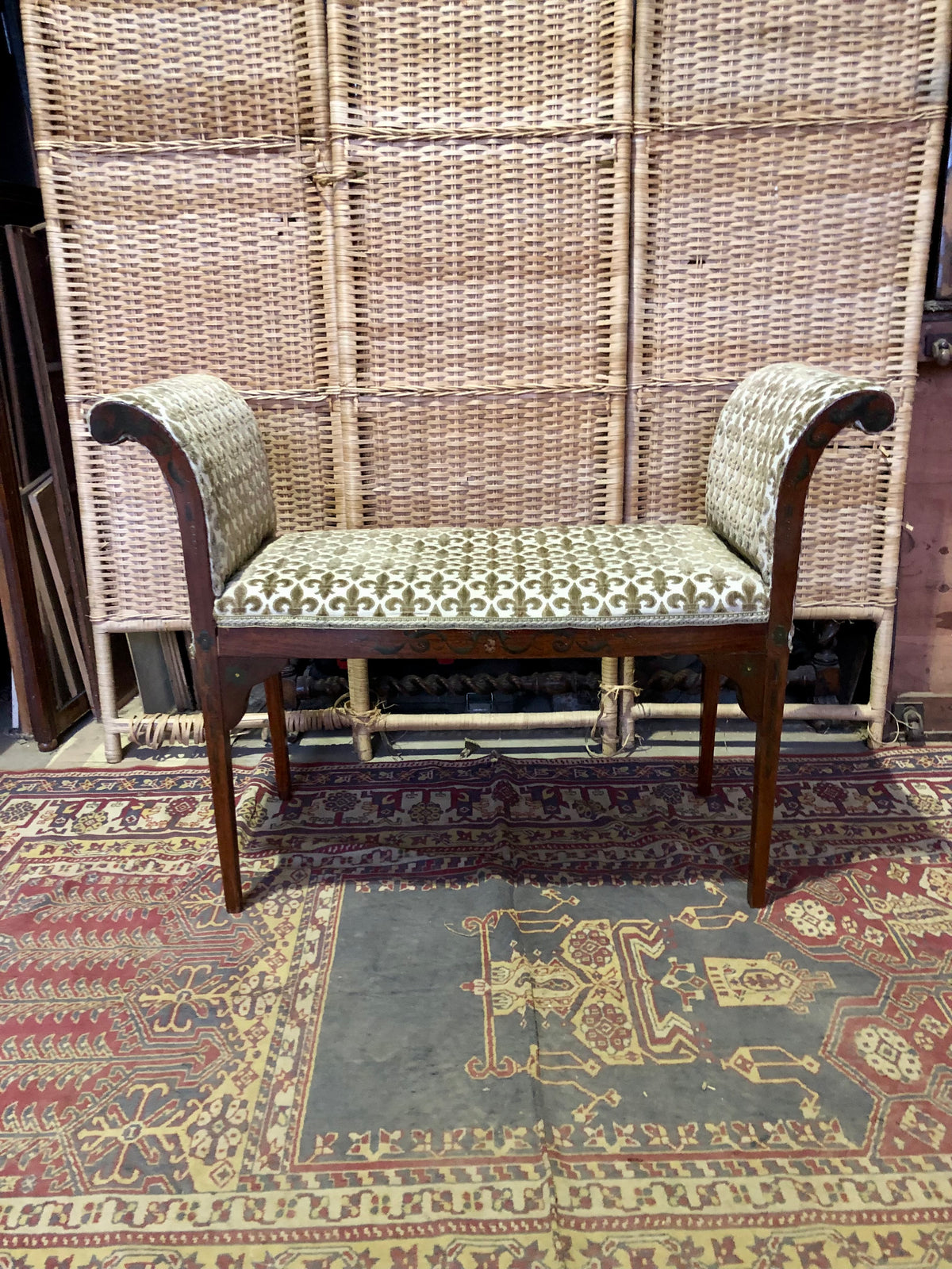 000485....Handsome Antique Mahogany Window Seat