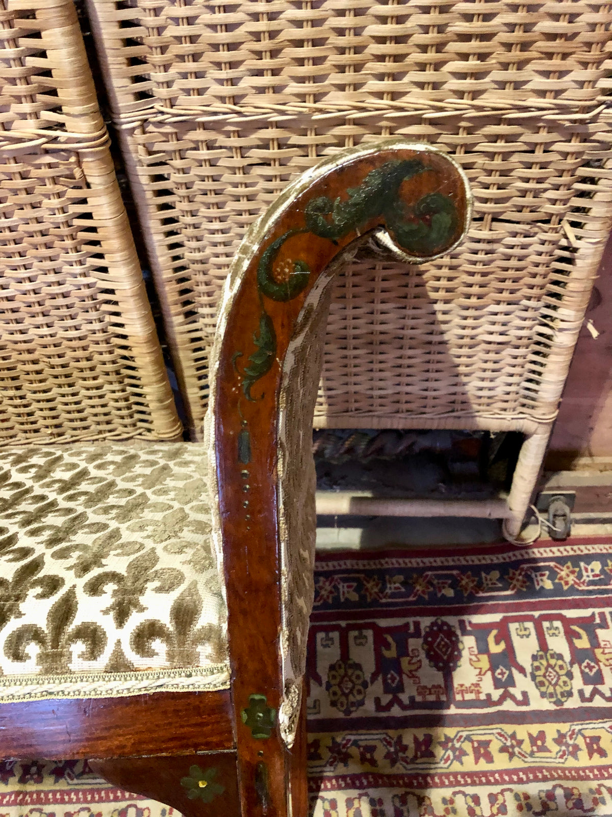 000485....Handsome Antique Mahogany Window Seat