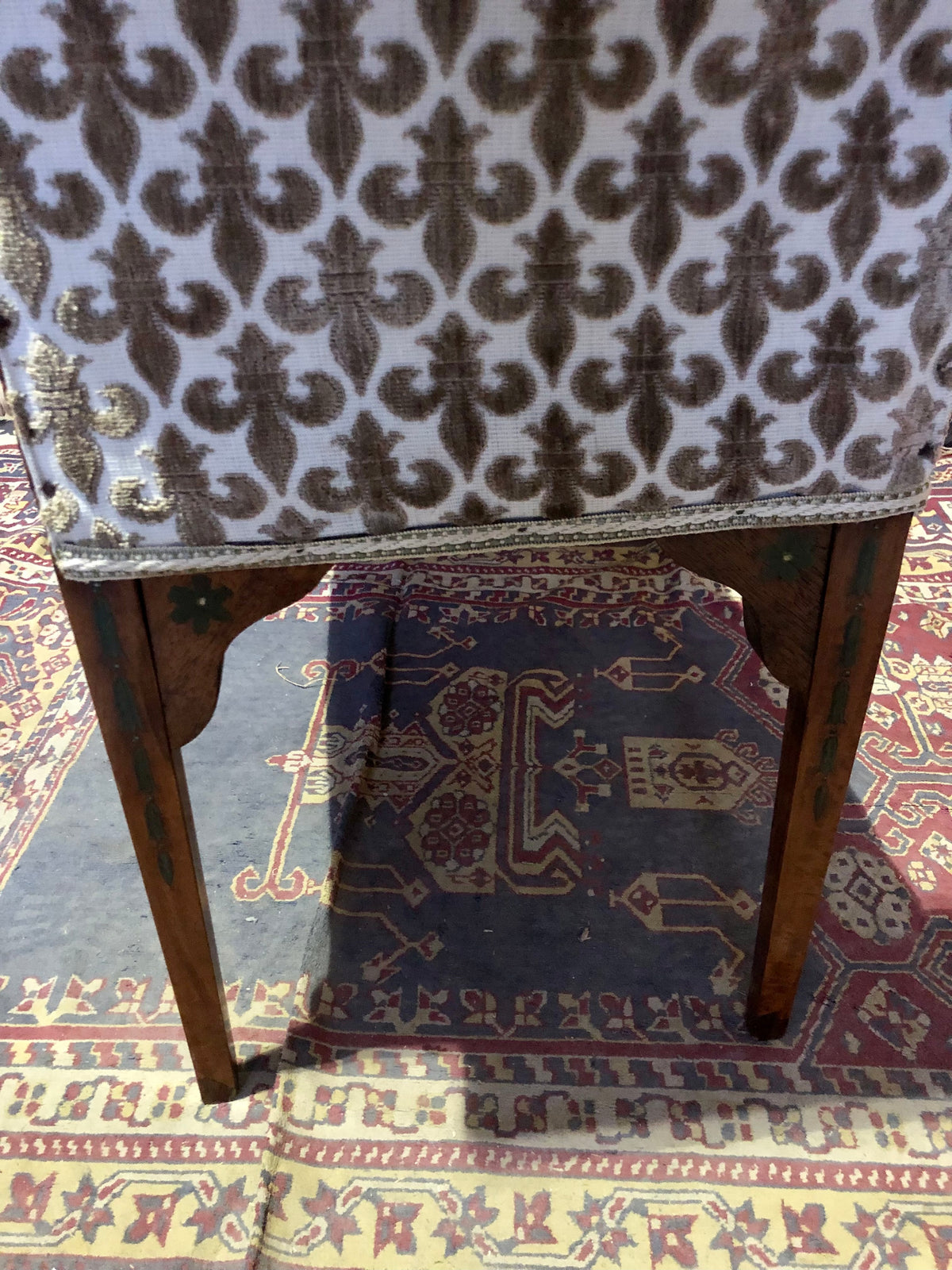 000485....Handsome Antique Mahogany Window Seat