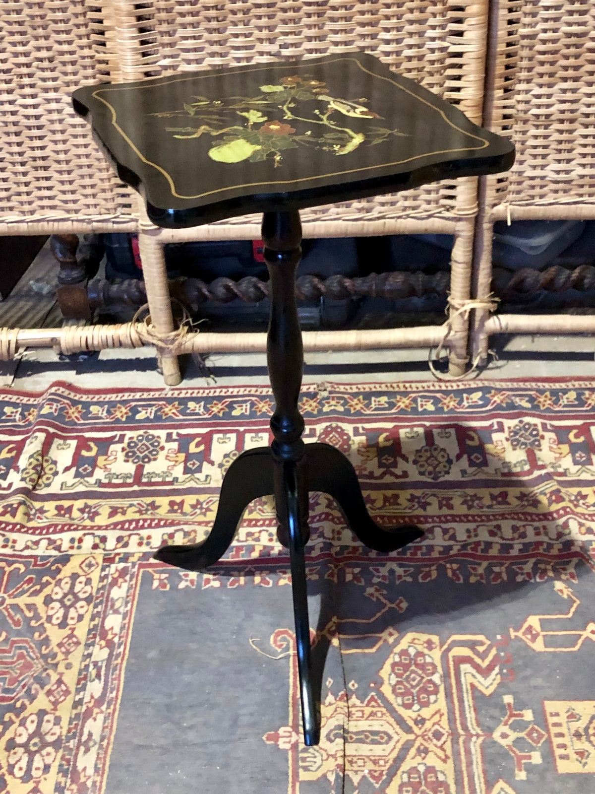 000488....Handsome Pair Of Oriental Lacquered Wine Tables
