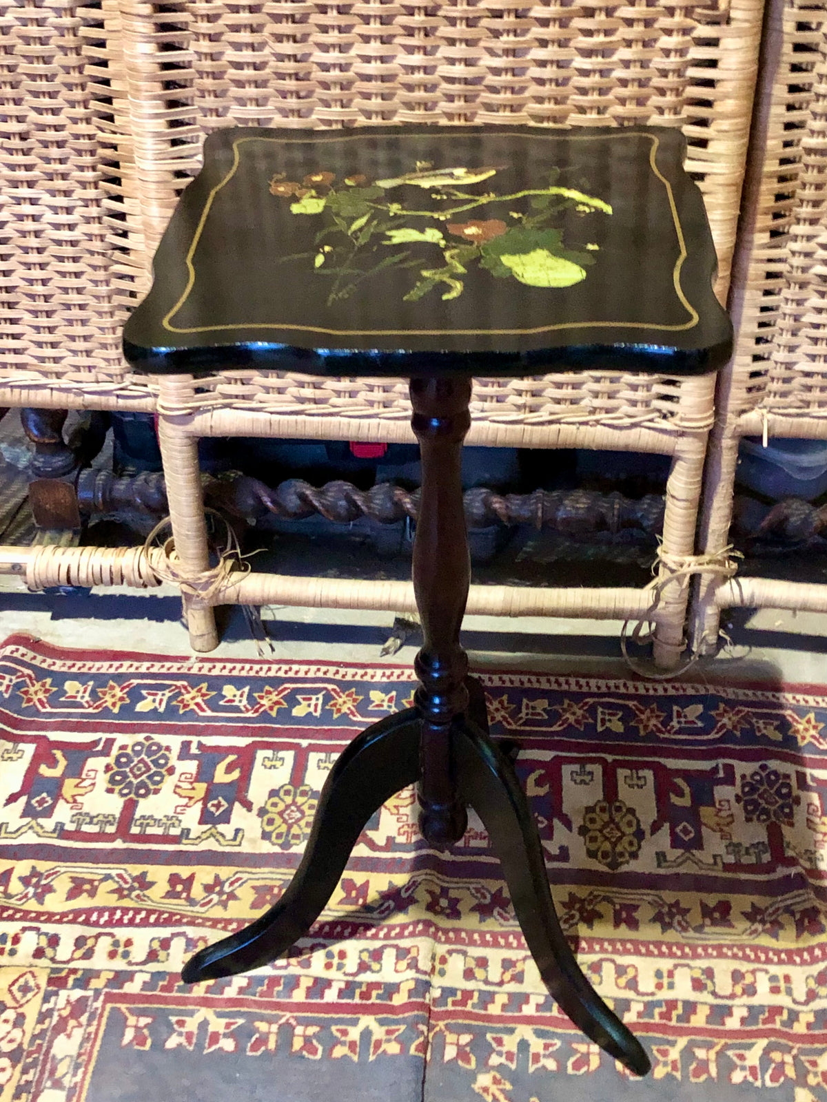 000488....Handsome Pair Of Oriental Lacquered Wine Tables