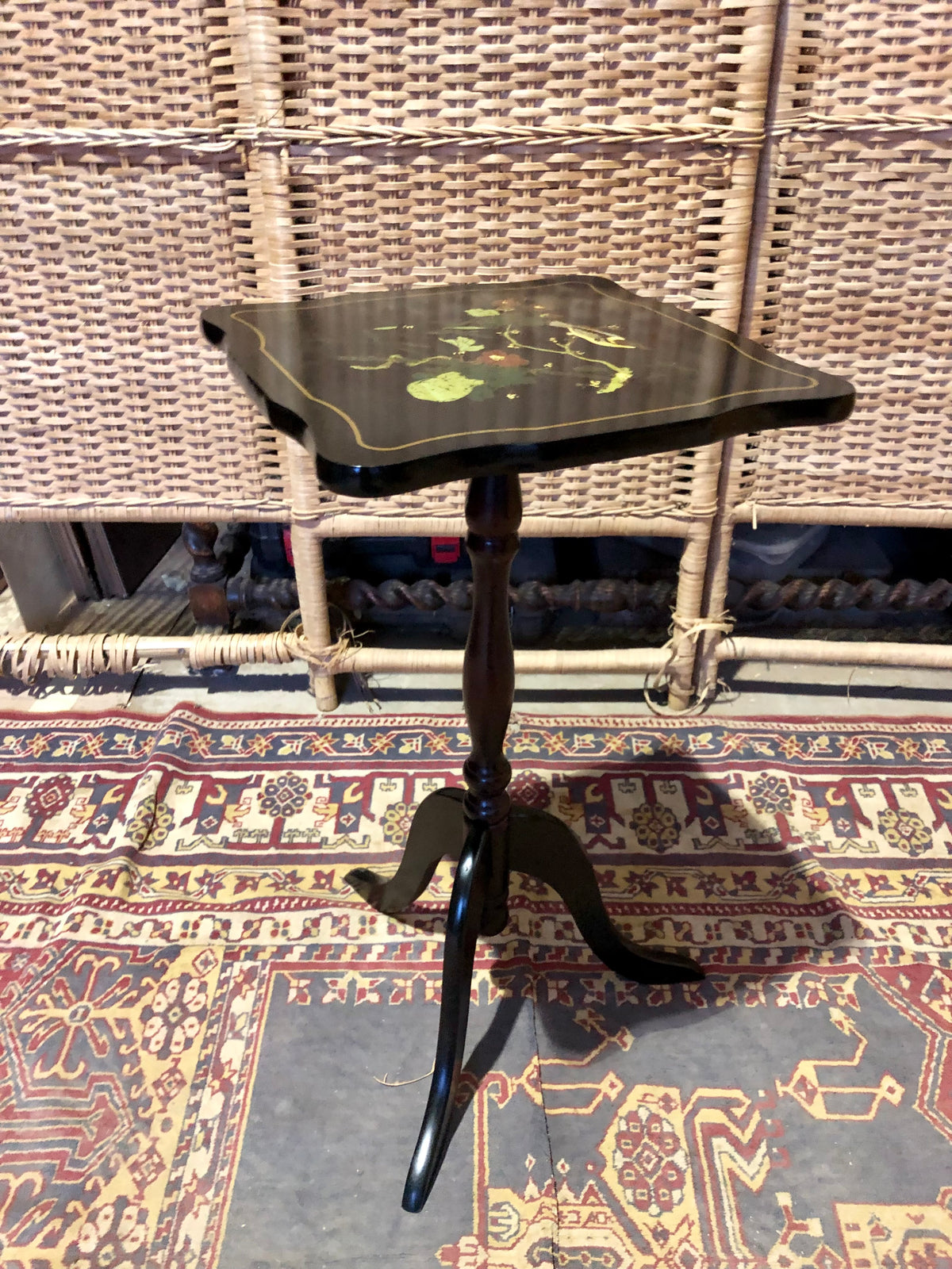 000488....Handsome Pair Of Oriental Lacquered Wine Tables