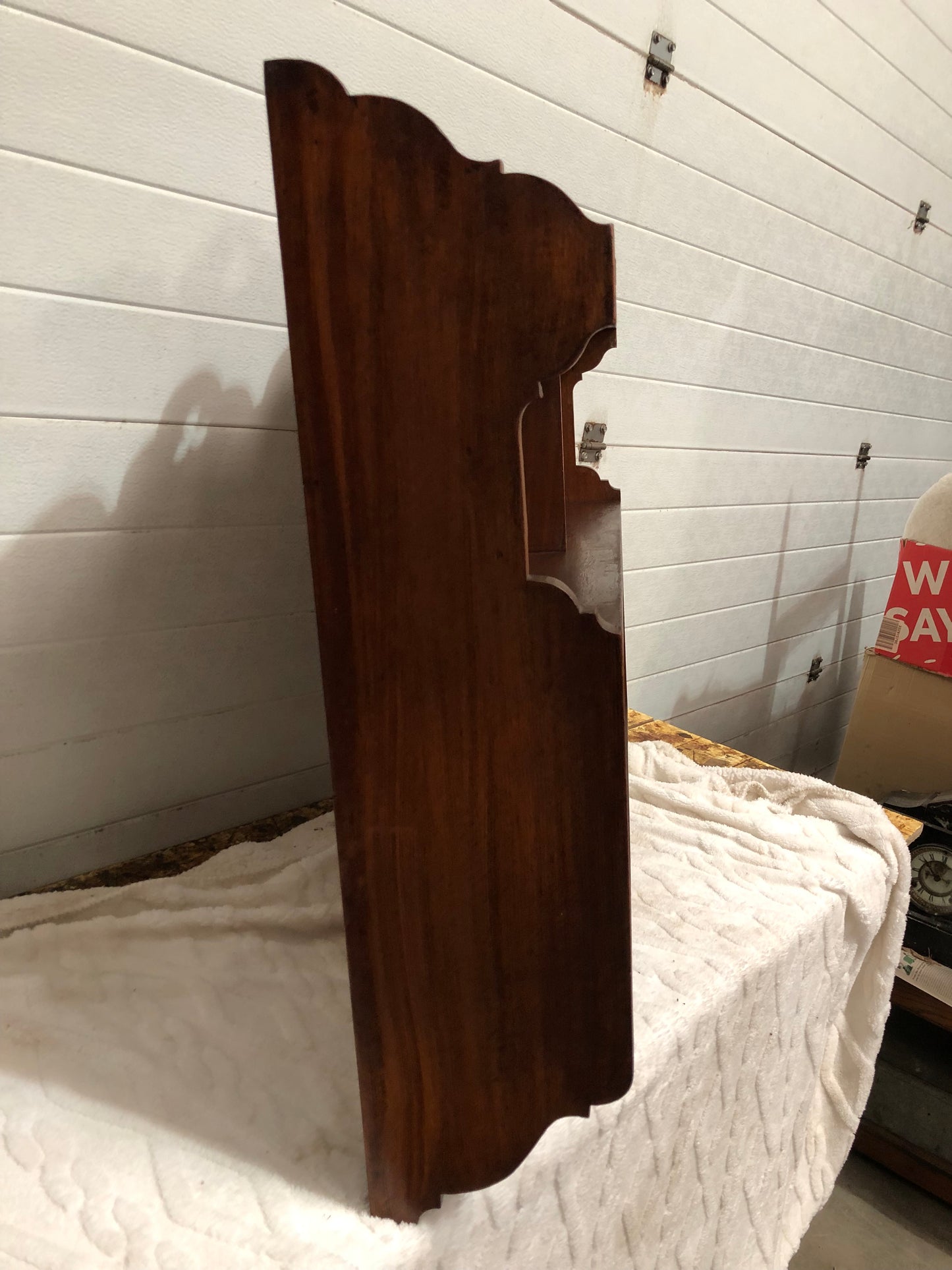000608....Handsome Vintage Arts And Crafts Mahogany Wall Shelves