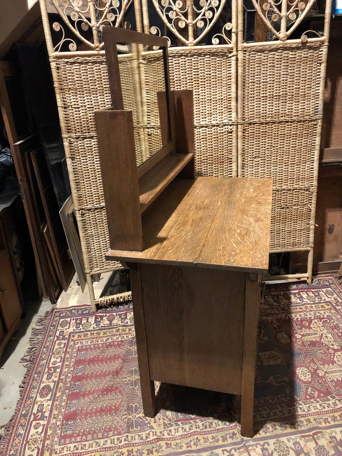 000484....Handsome Arts And Crafts Oak Dressing Table/Chest