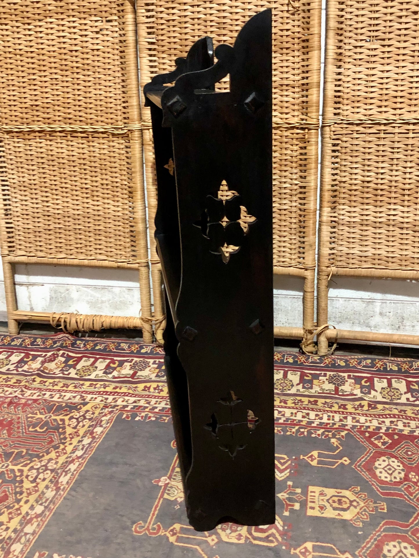 000600....Handsome Set Of Arts And Crafts Style Shelves