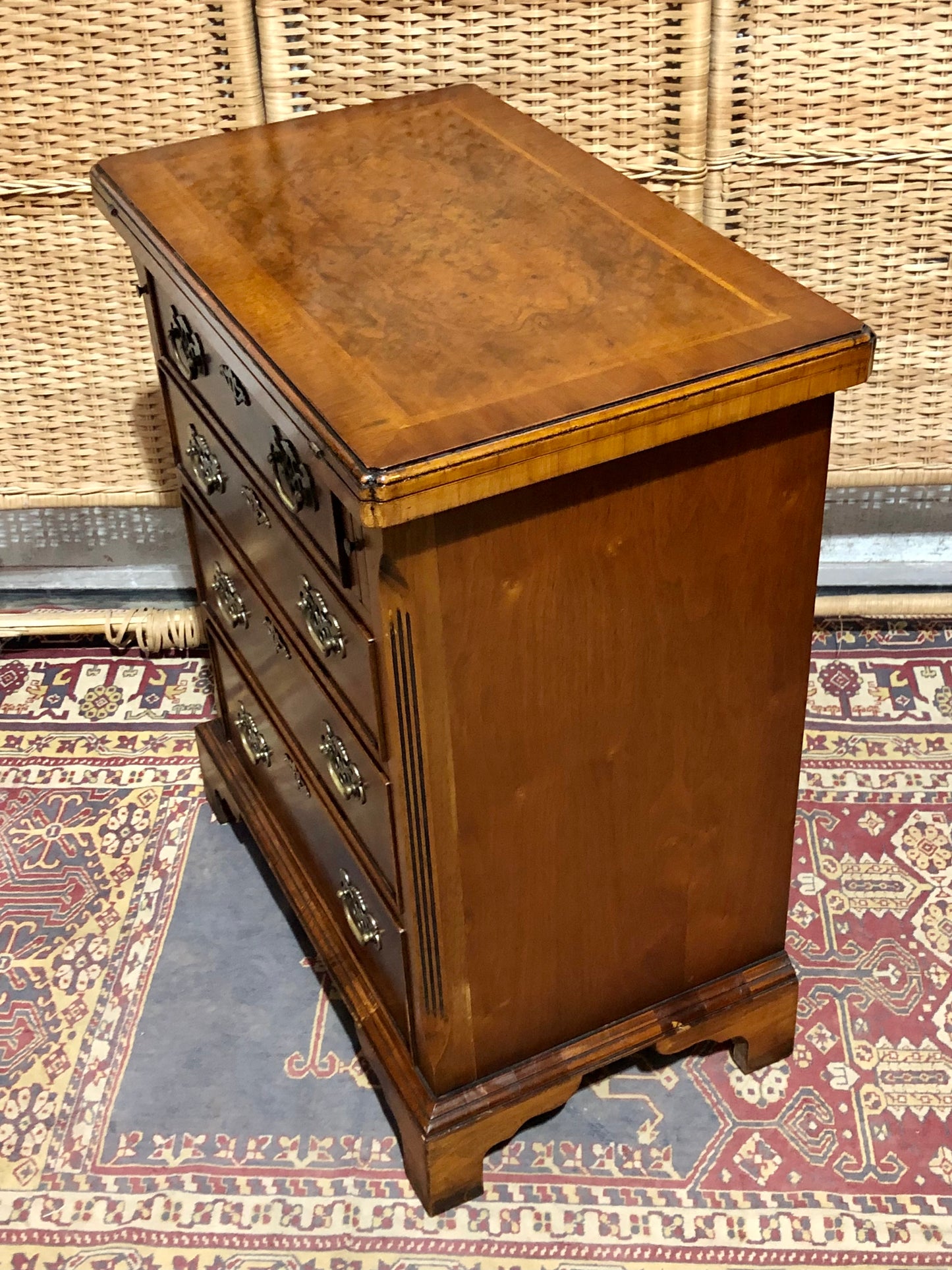 000595....Handsome Vintage Figured Walnut Chest Of Drawers/Small Chest