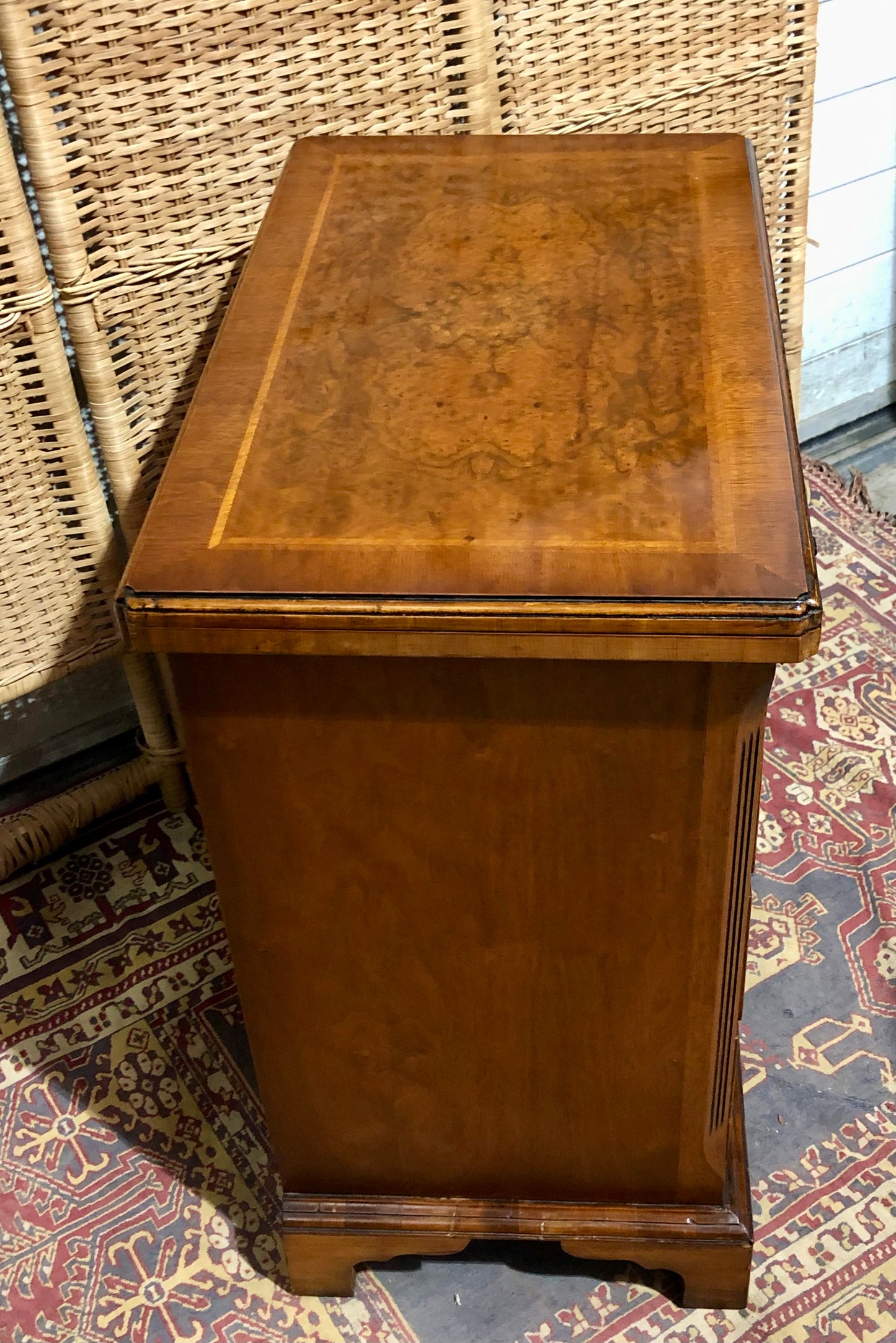 000595....Handsome Vintage Figured Walnut Chest Of Drawers/Small Chest