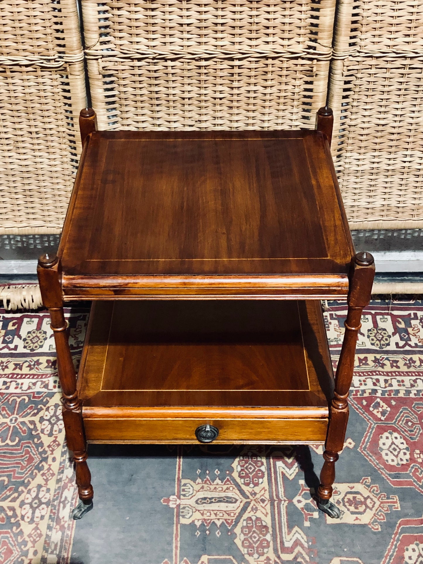 000591....Handsome Pair Of Vintage Mahogany Bedside Tables