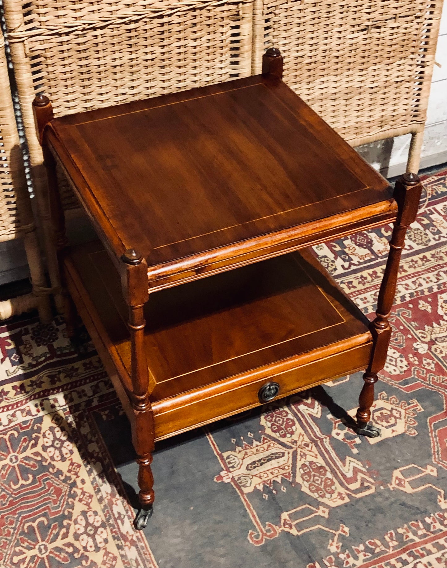 000591....Handsome Pair Of Vintage Mahogany Bedside Tables