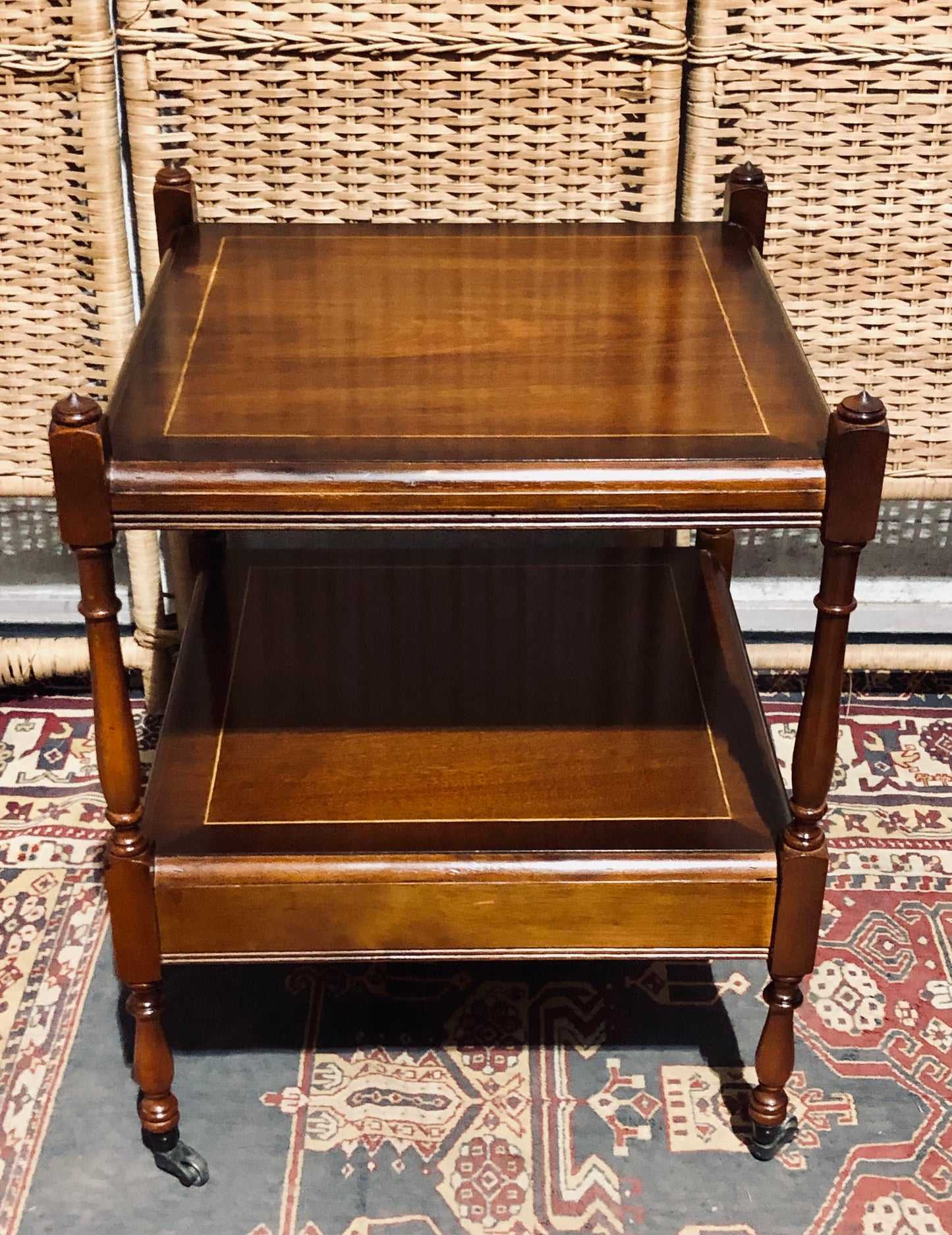 000591....Handsome Pair Of Vintage Mahogany Bedside Tables