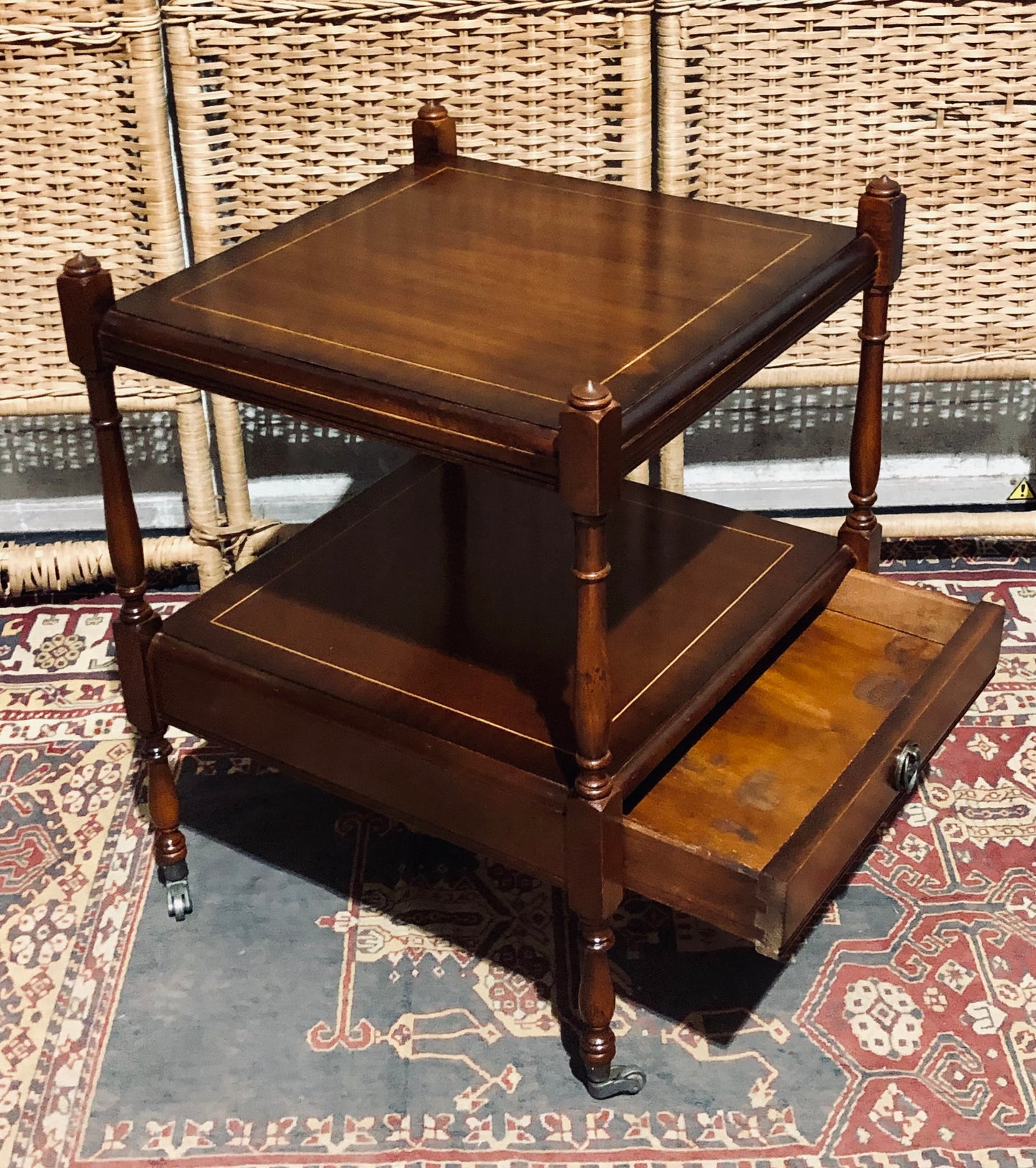 000591....Handsome Pair Of Vintage Mahogany Bedside Tables