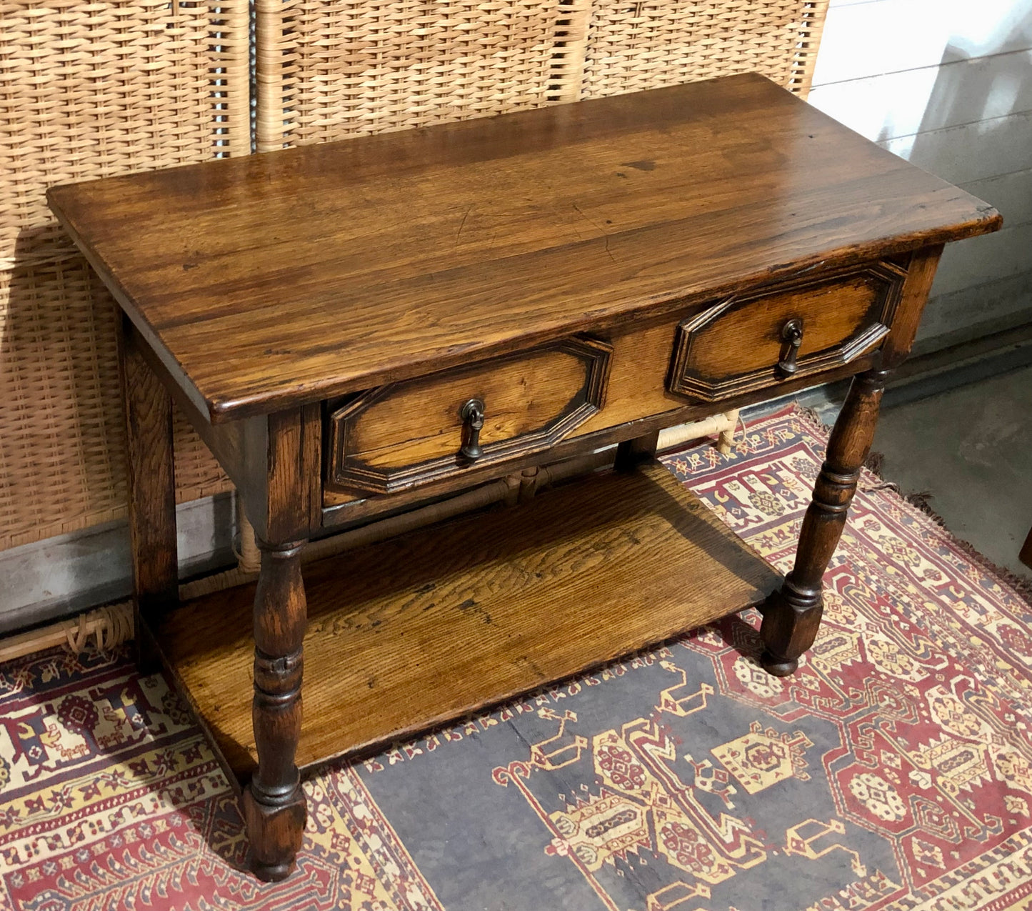000588....Handsome Antique Jacobean Style Oak Side Table