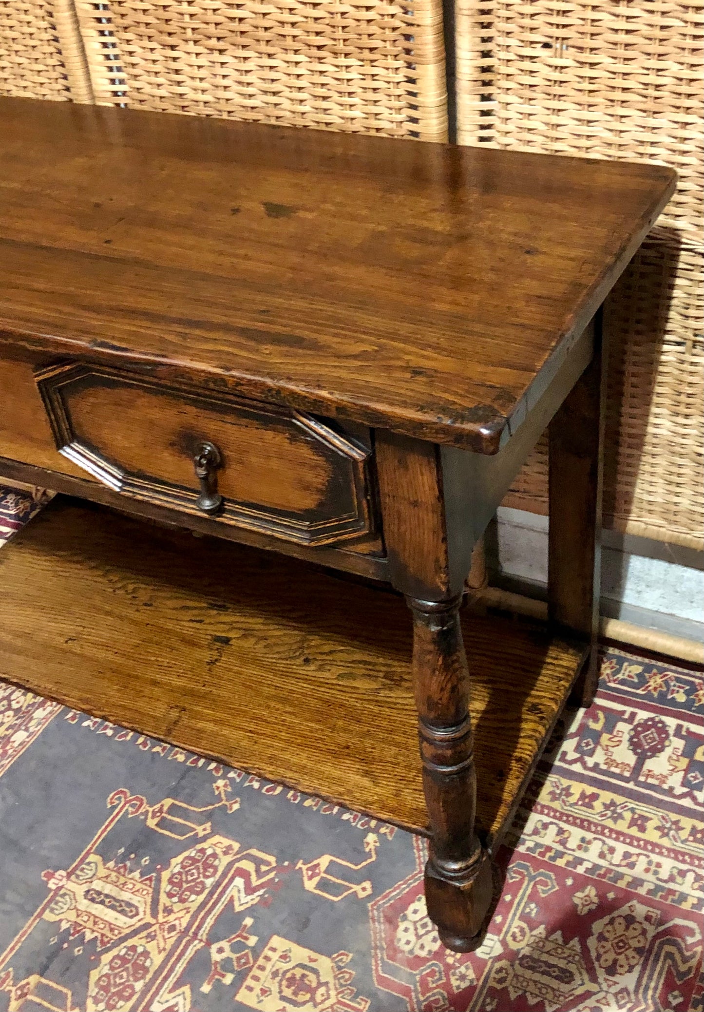 000588....Handsome Antique Jacobean Style Oak Side Table