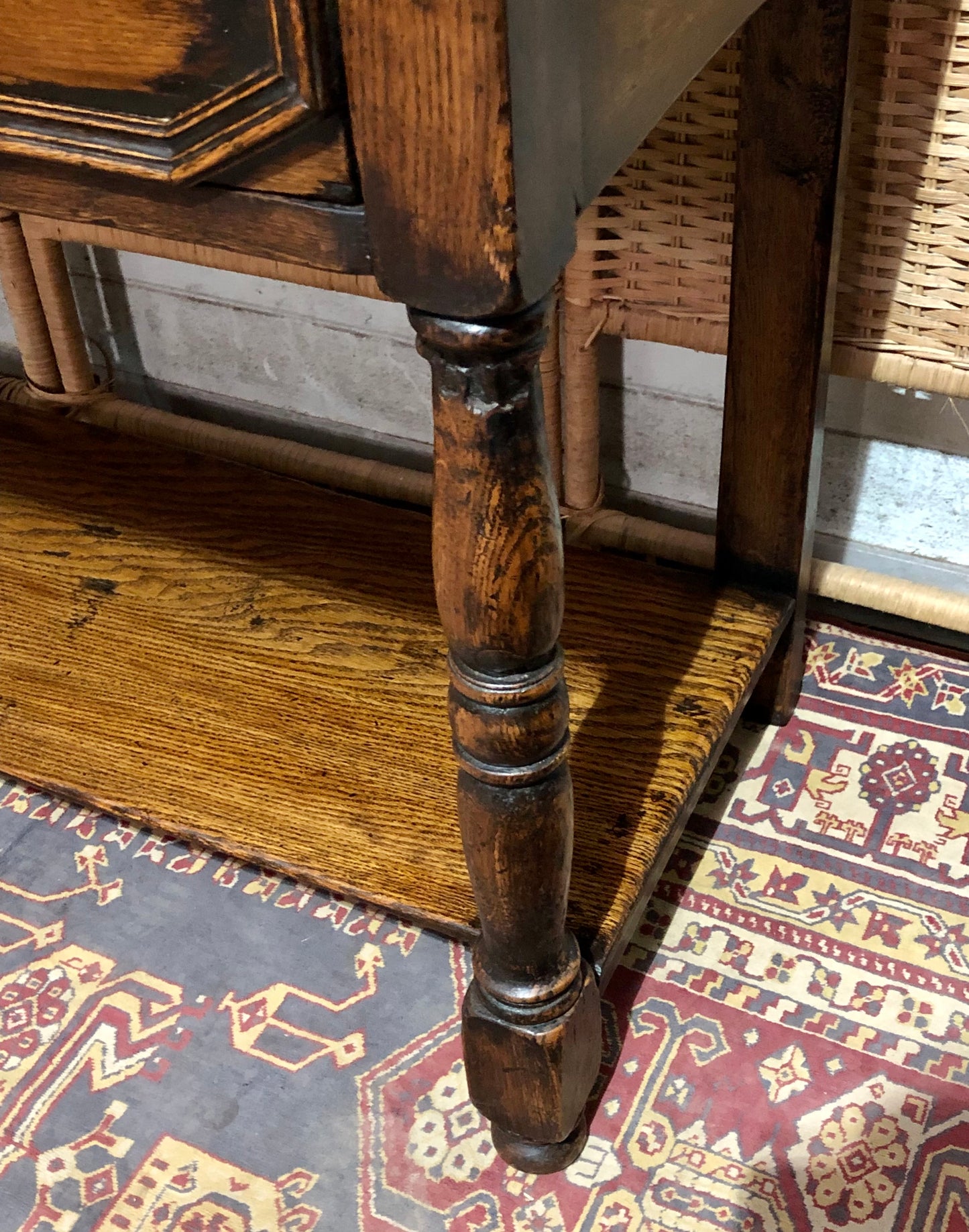 000588....Handsome Antique Jacobean Style Oak Side Table