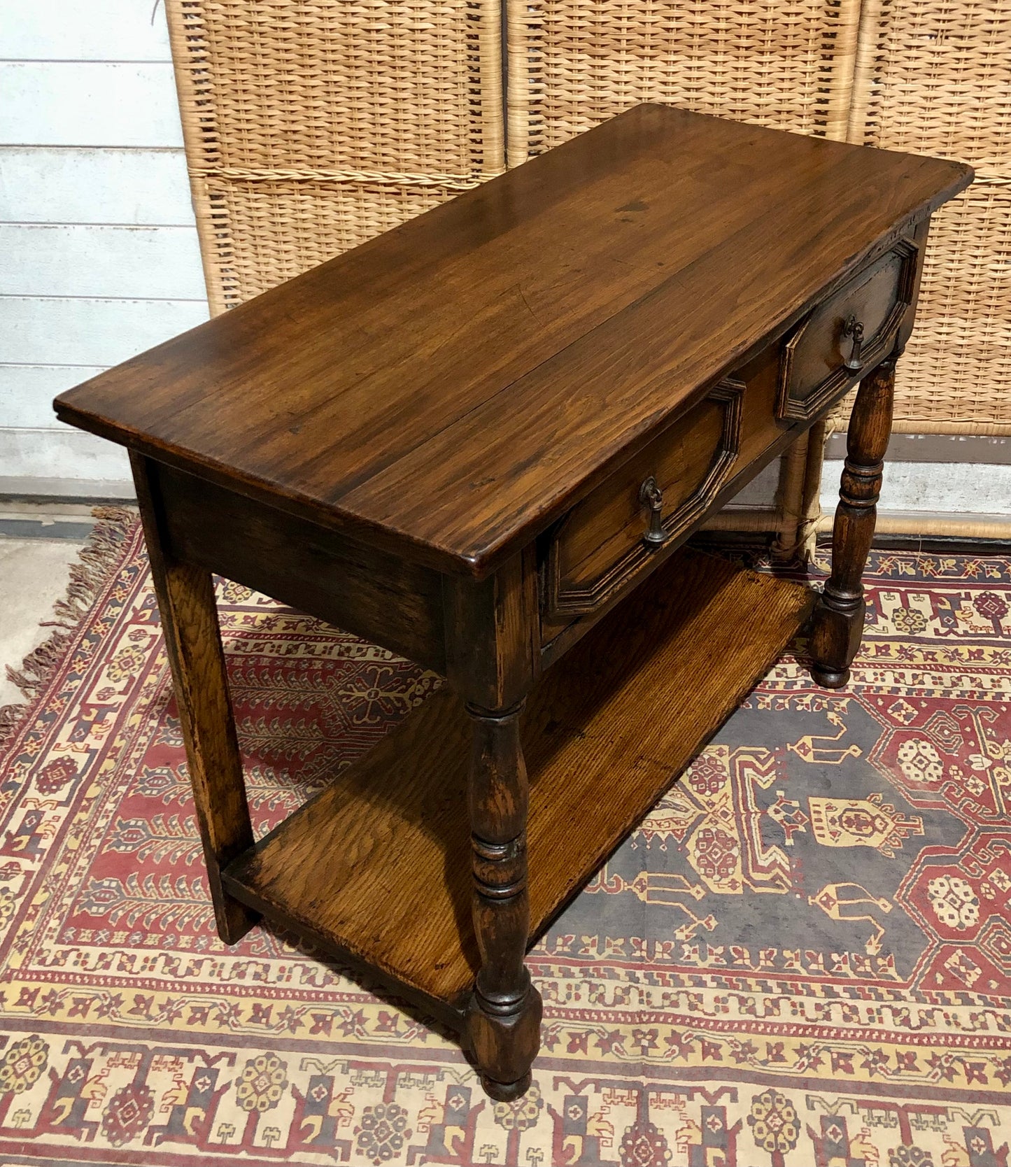 000588....Handsome Antique Jacobean Style Oak Side Table
