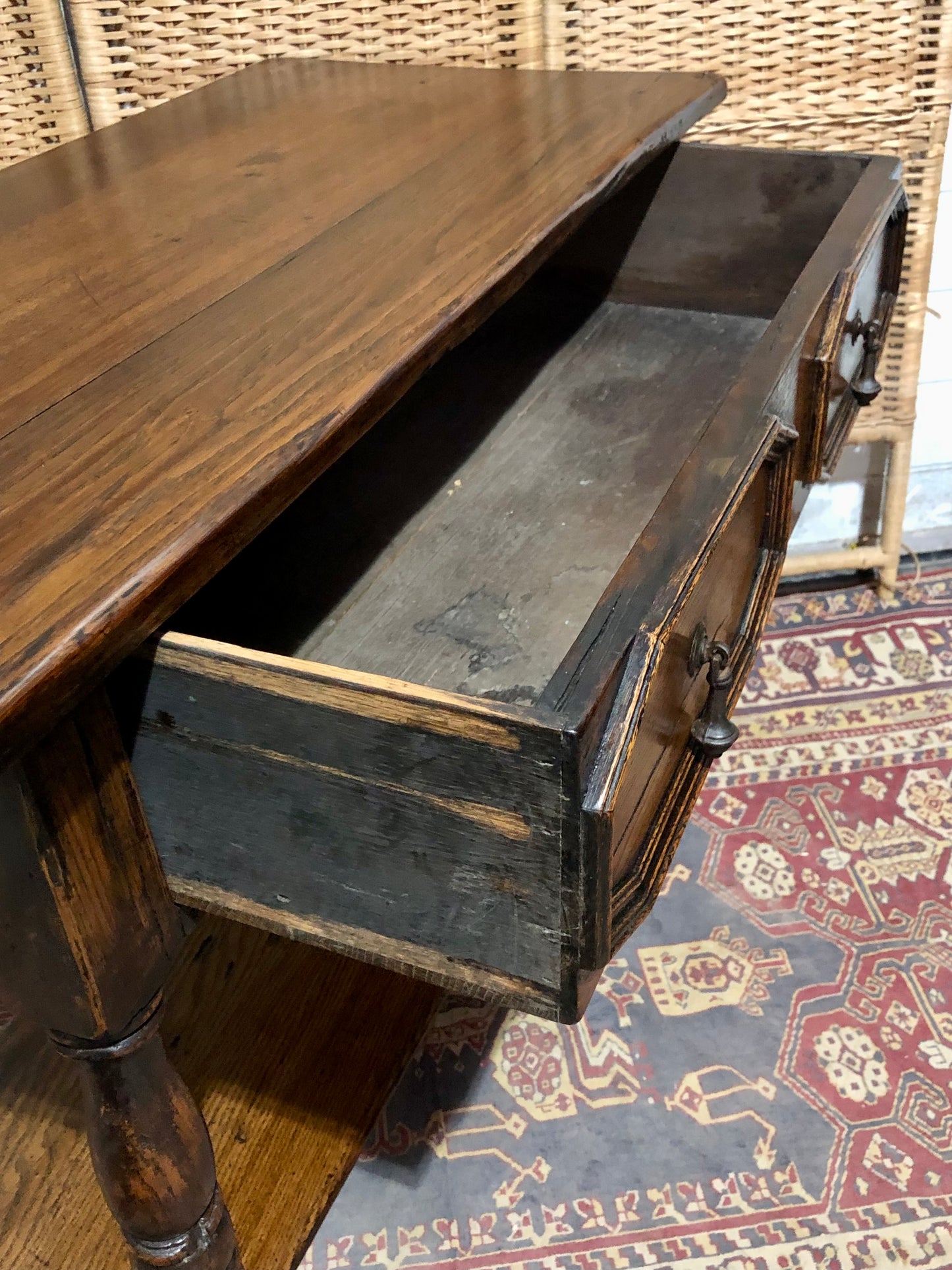 000588....Handsome Antique Jacobean Style Oak Side Table