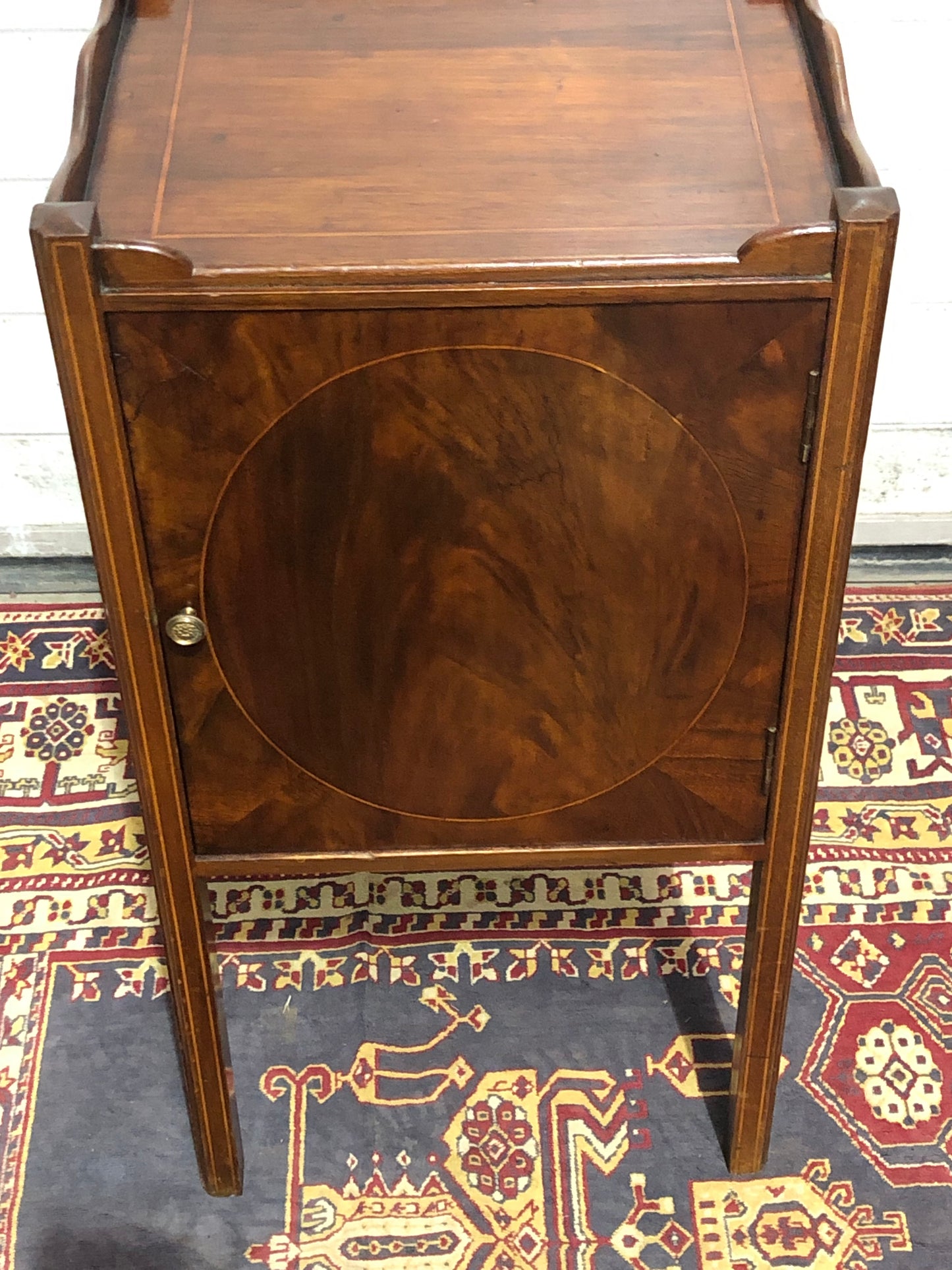 000740....Handsome Sheraton Revival Edwardian Bedside Table / Nightstand
