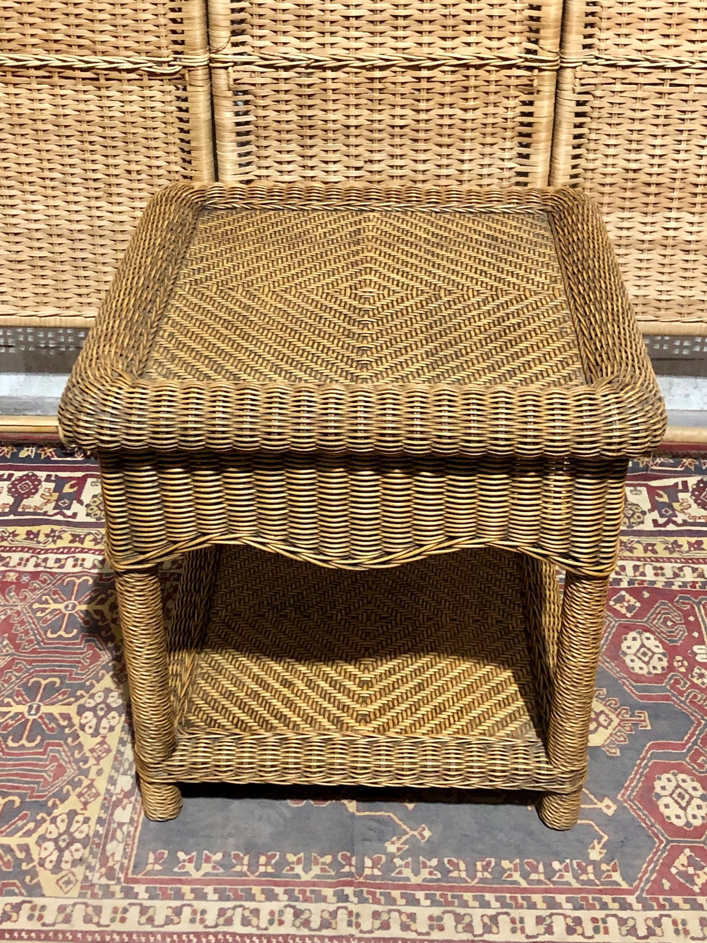 000586....Handsome Vintage Wicker Coffee Table