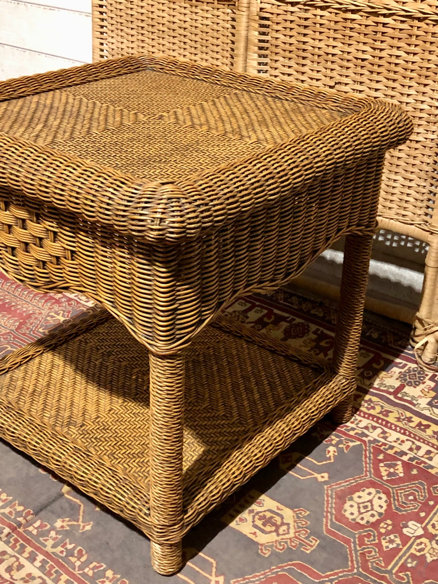 000586....Handsome Vintage Wicker Coffee Table