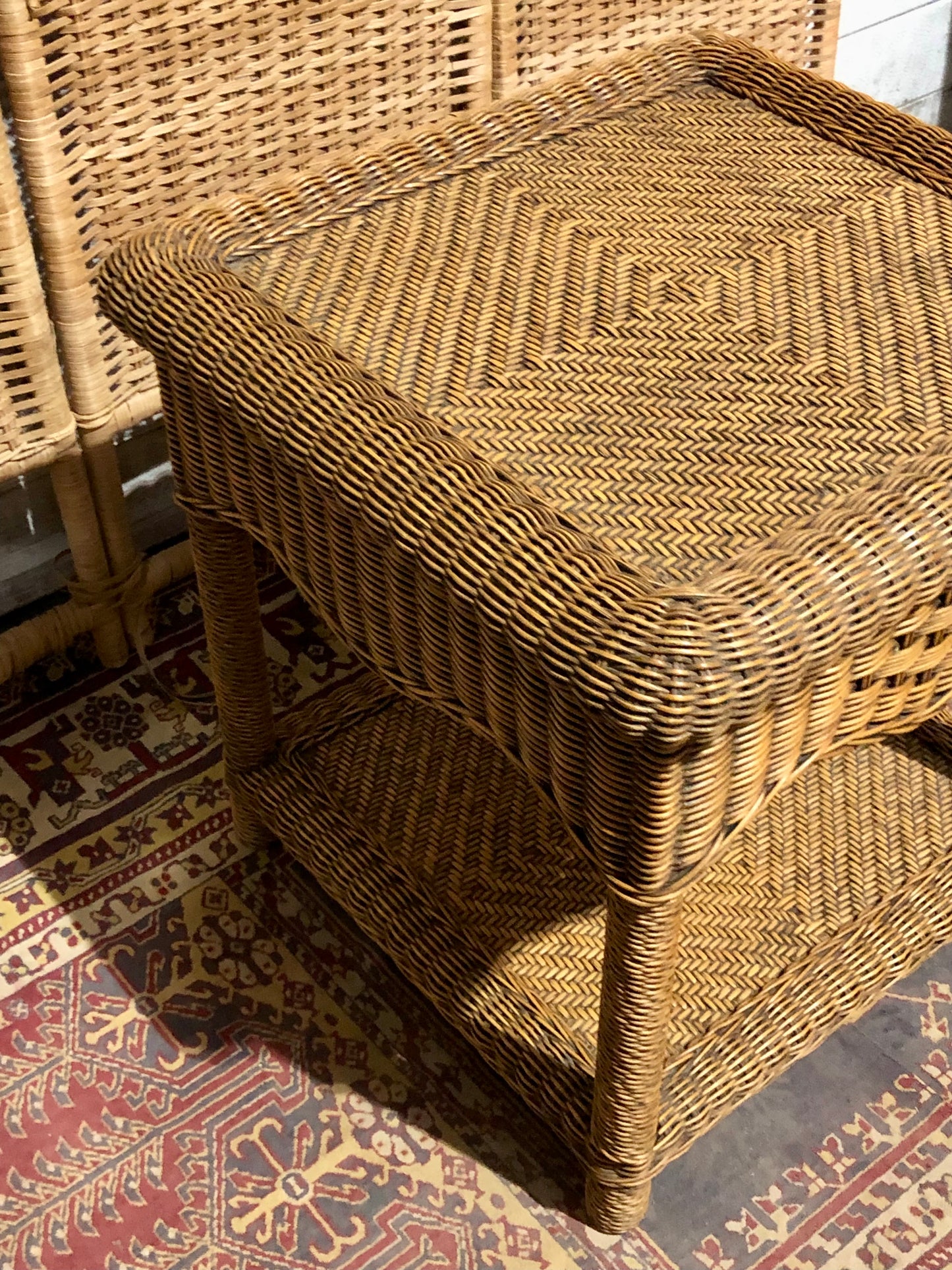 000586....Handsome Vintage Wicker Coffee Table