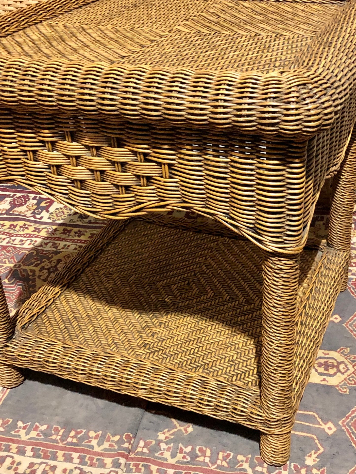 000586....Handsome Vintage Wicker Coffee Table