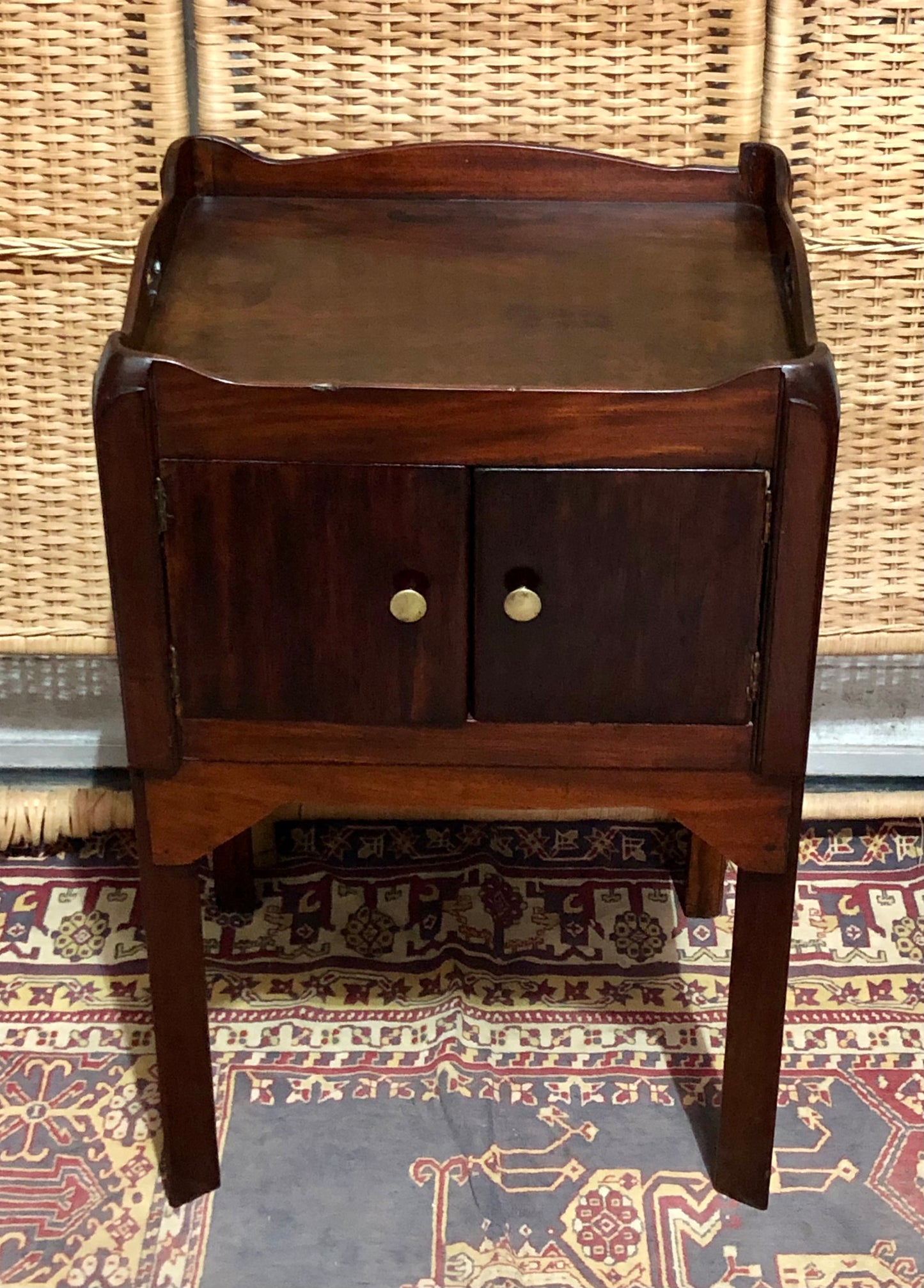 000585....Handsome Antique Mahogany Bedside Table