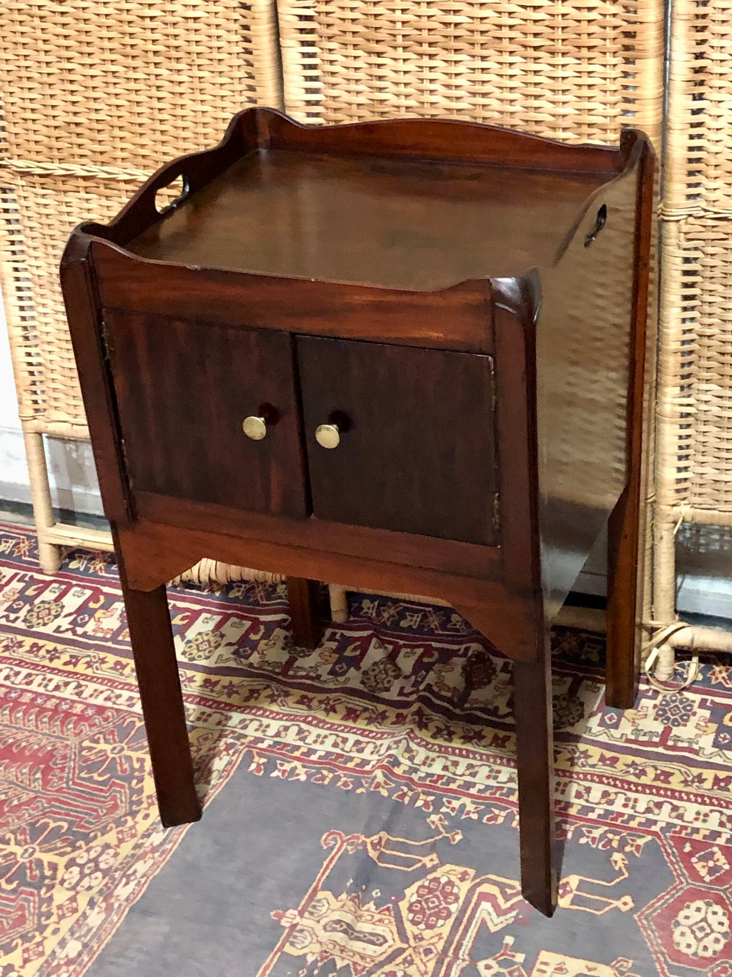 000585....Handsome Antique Mahogany Bedside Table