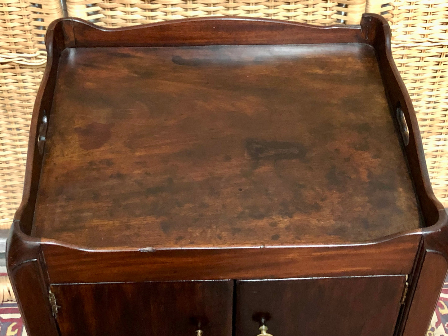 000585....Handsome Antique Mahogany Bedside Table