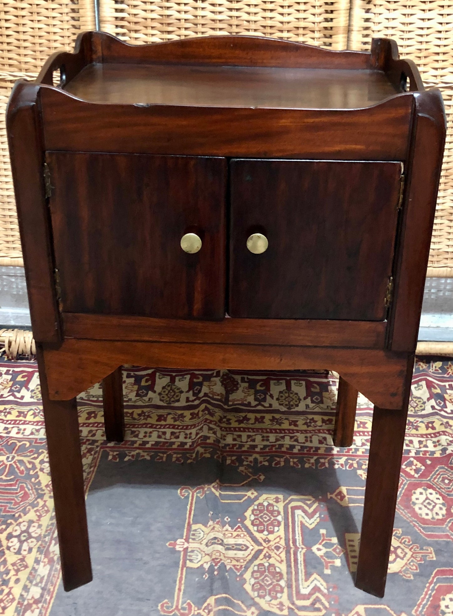 000585....Handsome Antique Mahogany Bedside Table