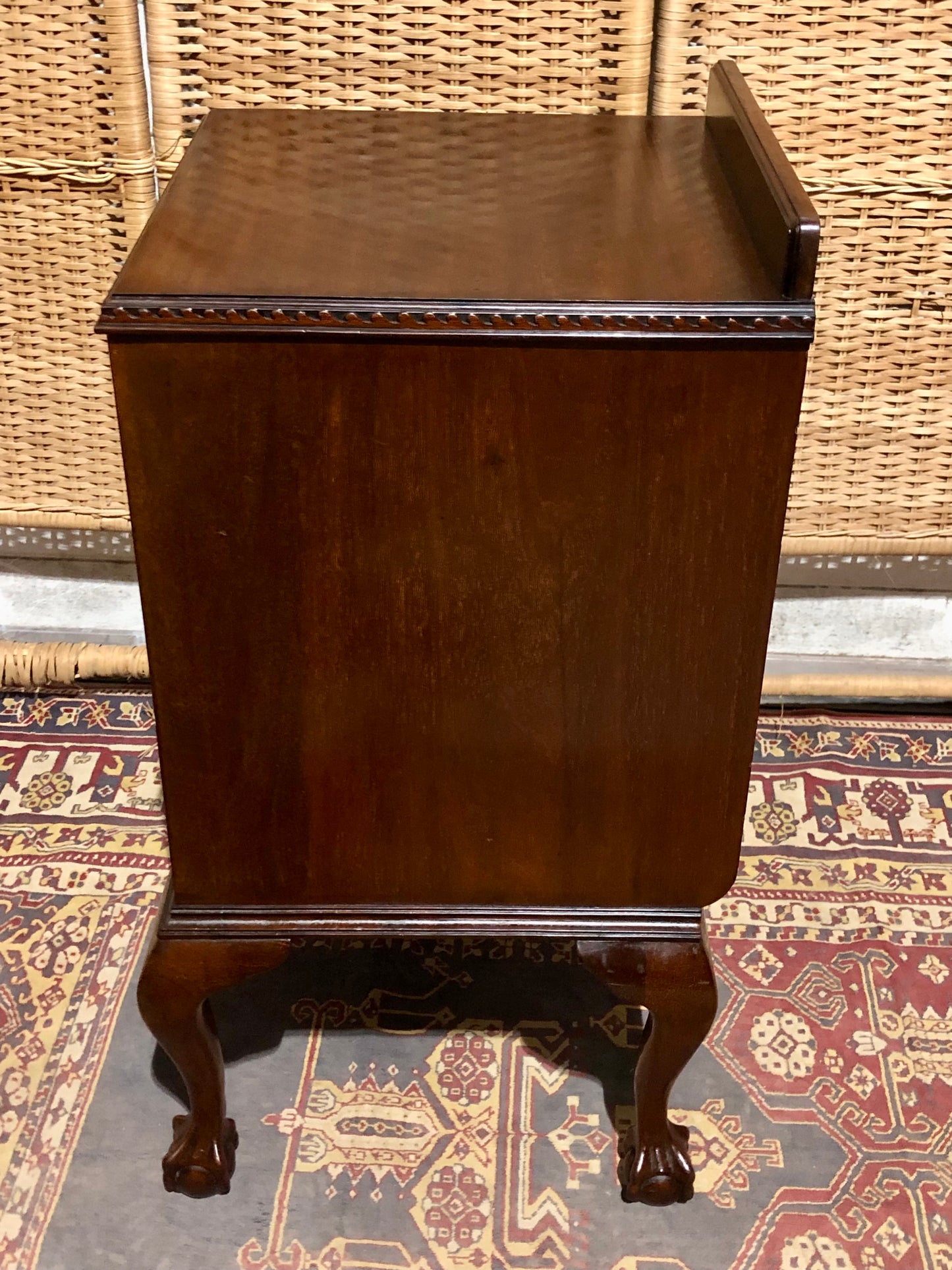 000584....Handsome Pair Of Vintage Mahogany Bedside Tables ( sold )
