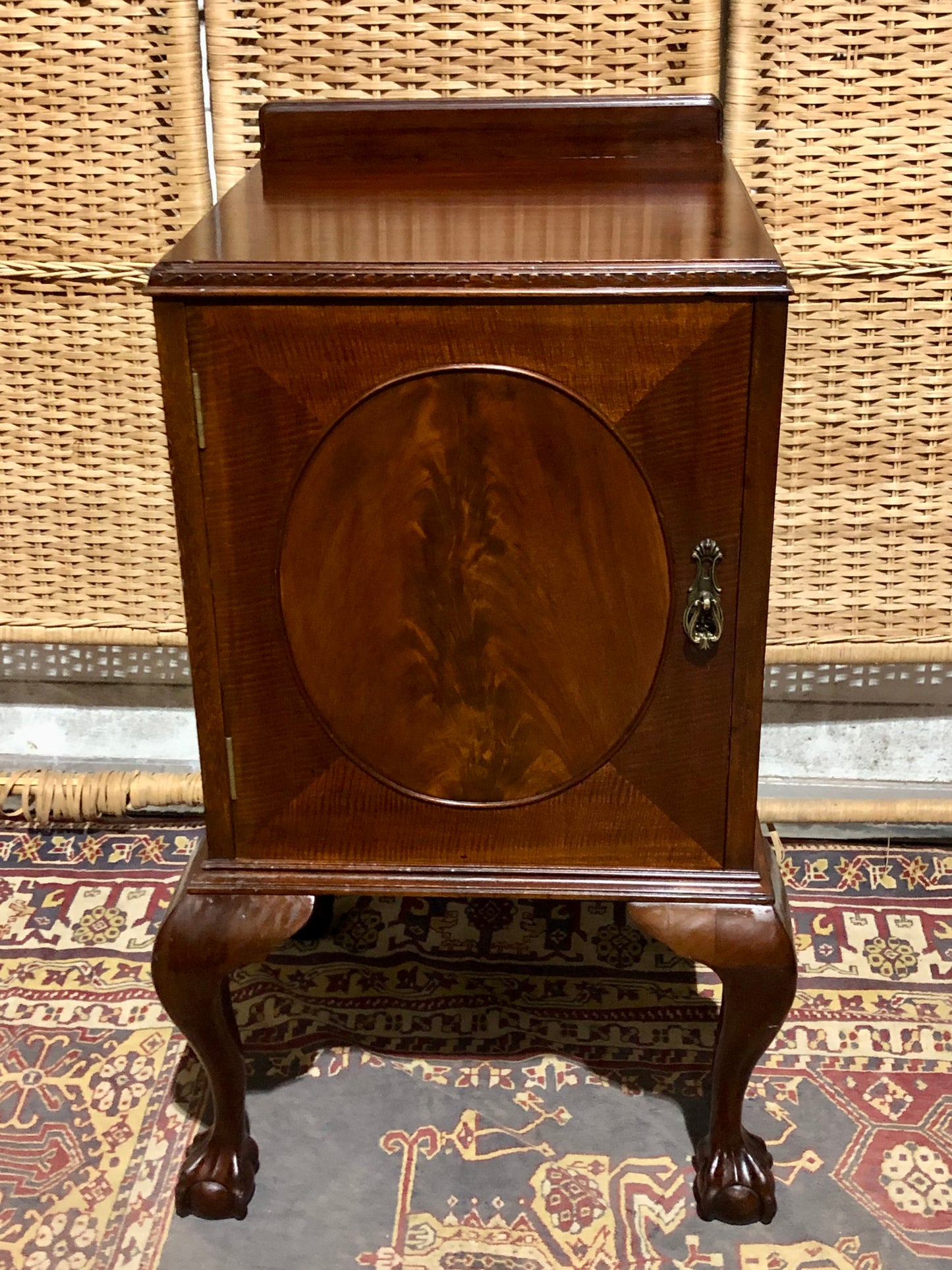 000584....Handsome Pair Of Vintage Mahogany Bedside Tables ( sold )