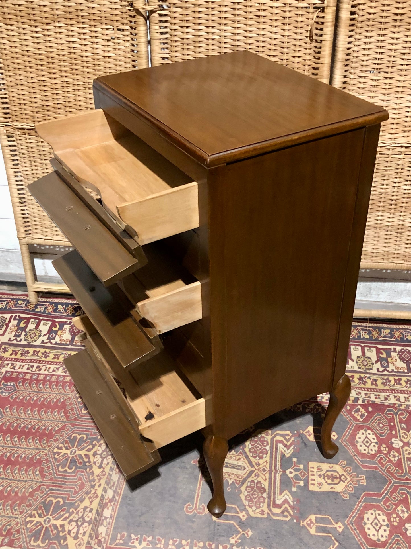 000582....Handsome Art Deco Style Music Chest / Cabinet