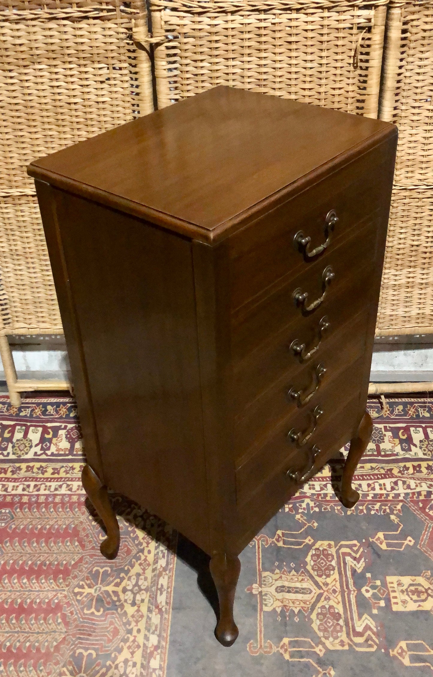 000582....Handsome Art Deco Style Music Chest / Cabinet