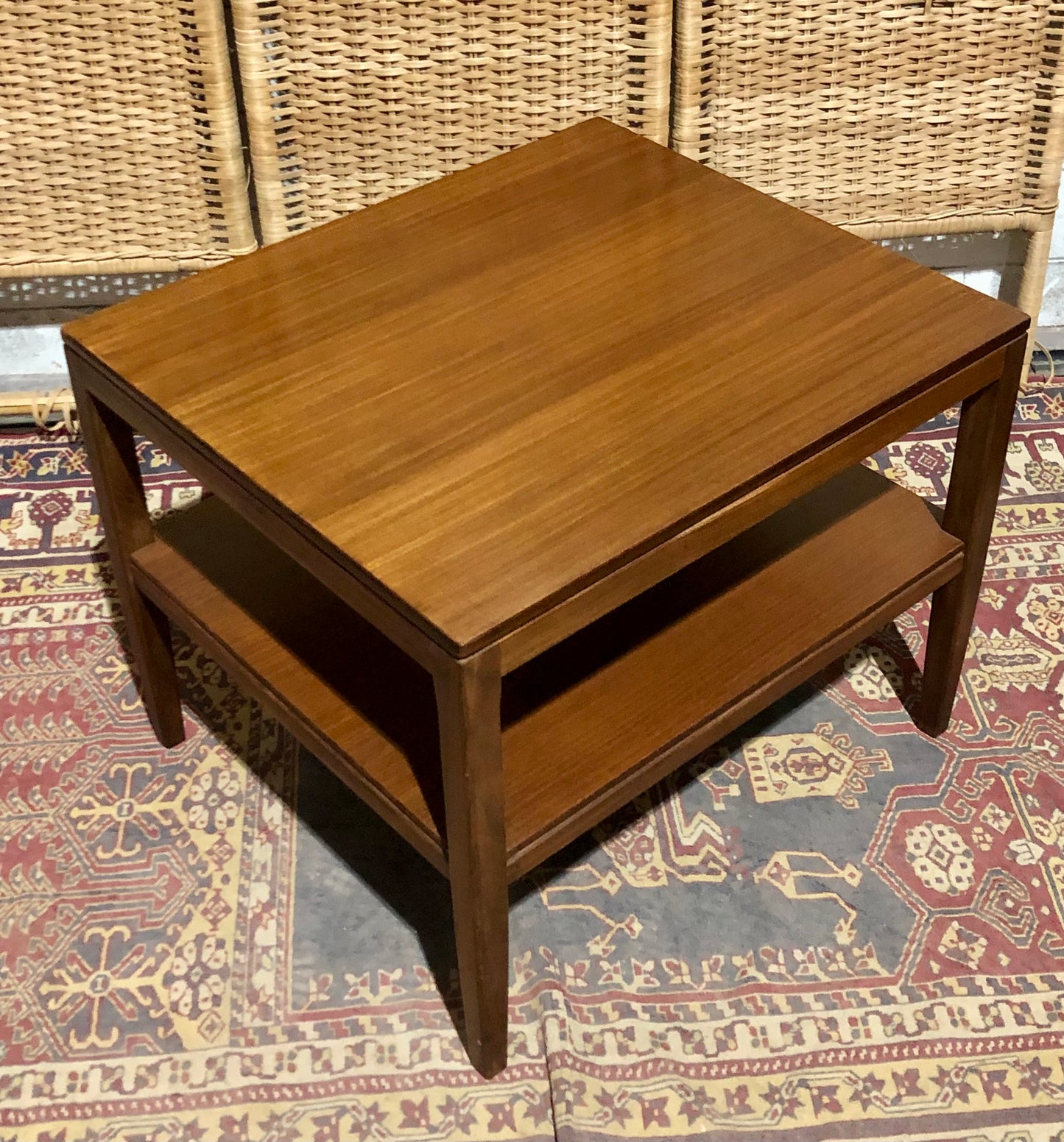 000581....Handsome Teak Retro Coffee Table