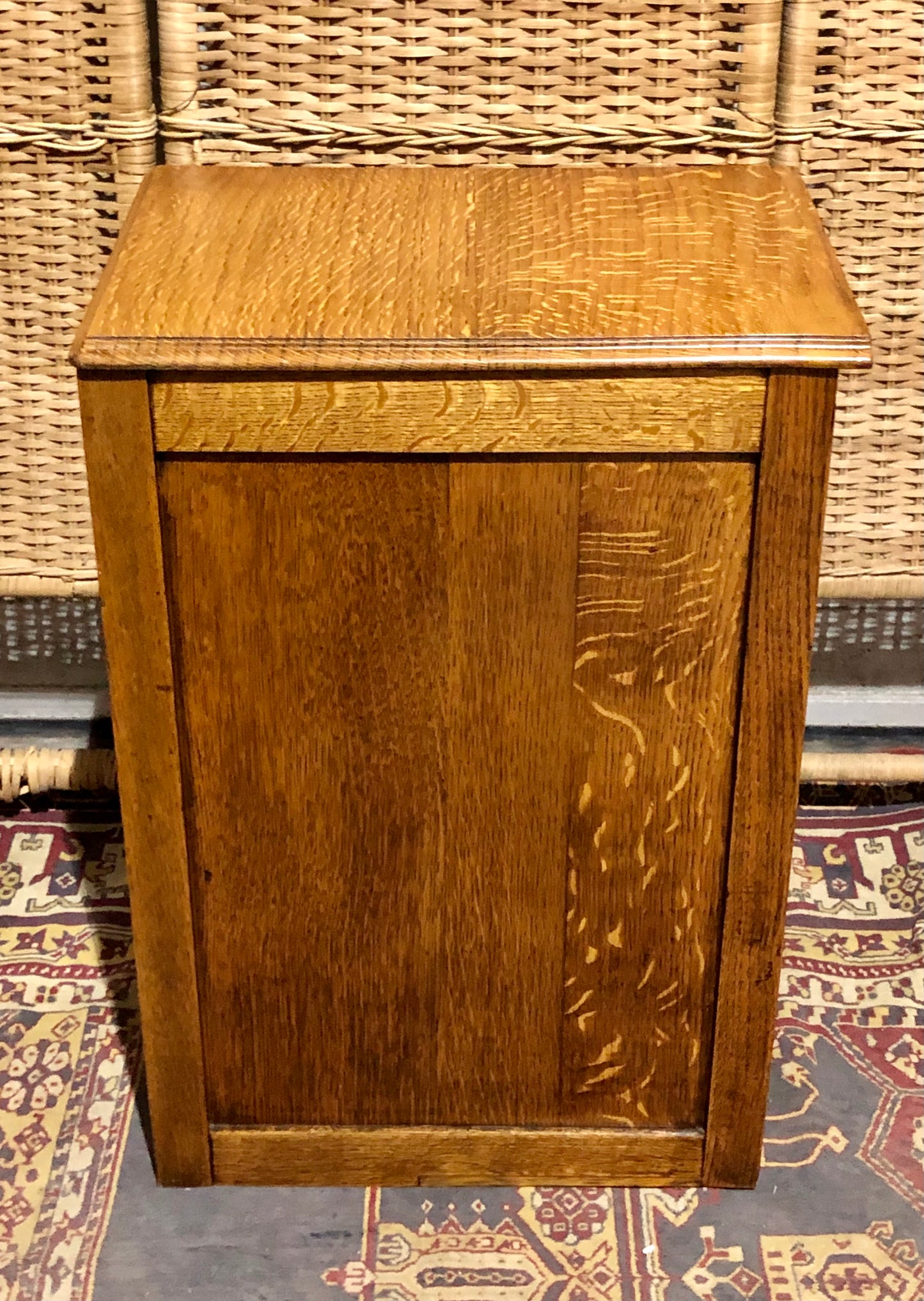 000578....Handsome Pair Of Solid Oak Art Deco Style Bedside Chests