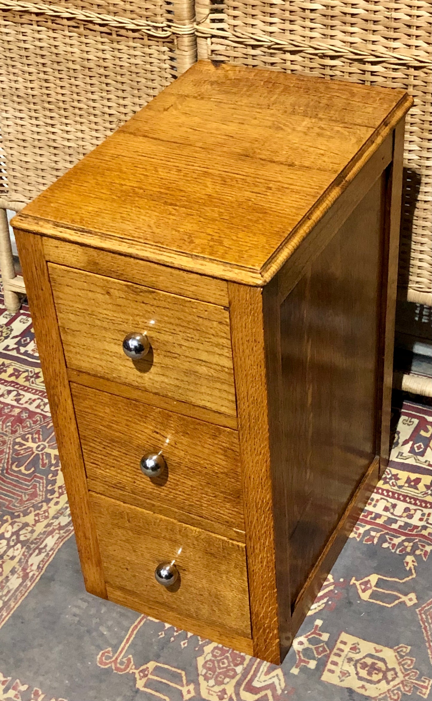 000578....Handsome Pair Of Solid Oak Art Deco Style Bedside Chests