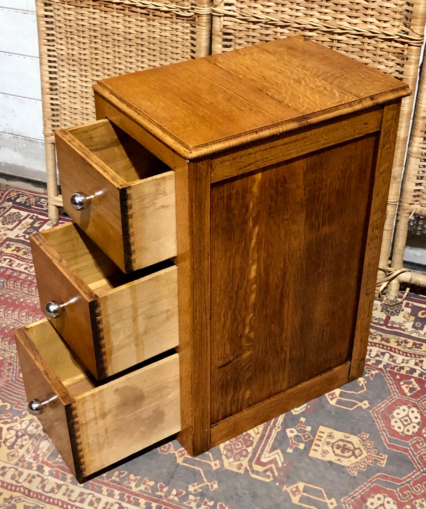 000578....Handsome Pair Of Solid Oak Art Deco Style Bedside Chests