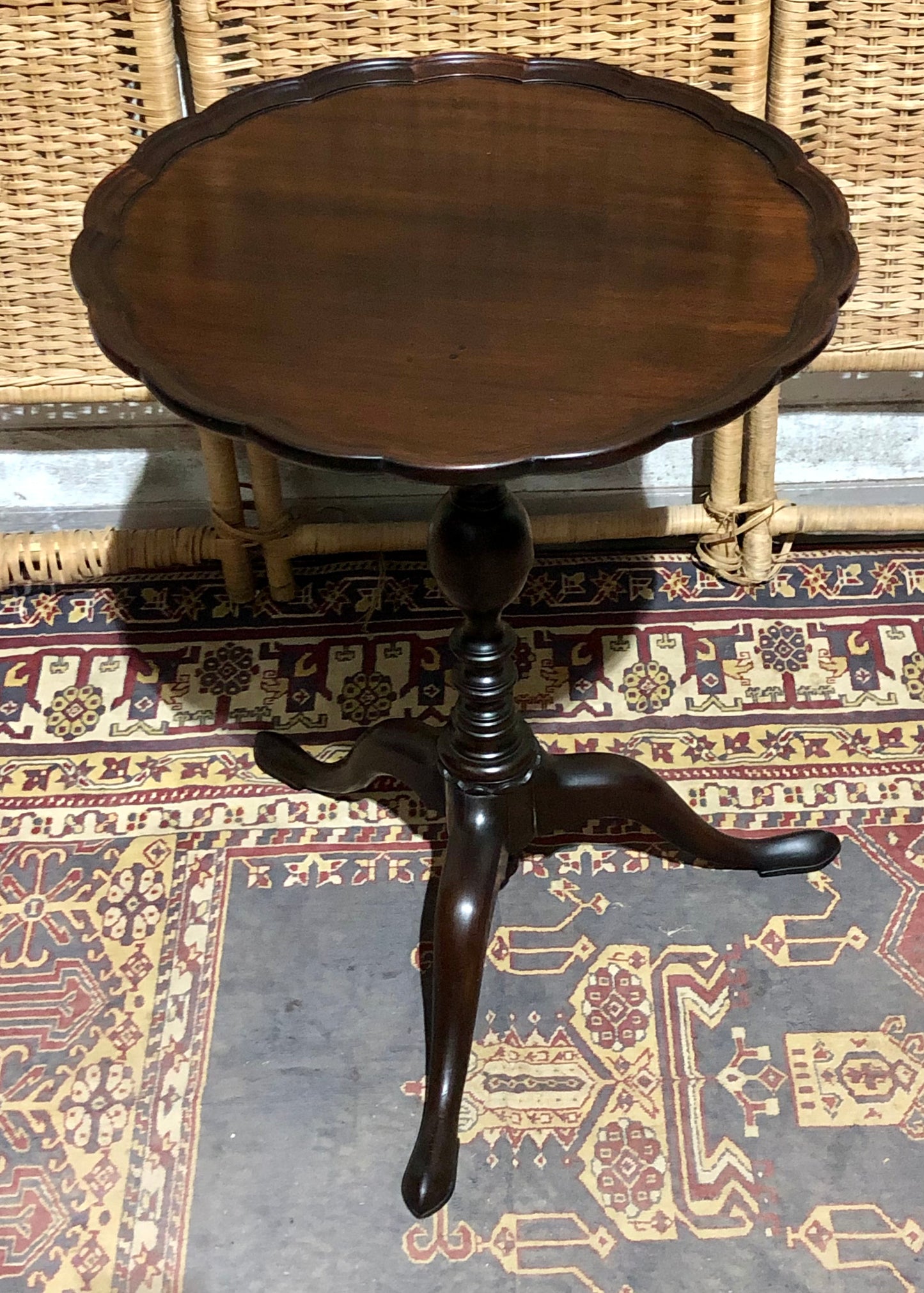000575....Handsome Georgian Mahogany Wine/Occasional Table