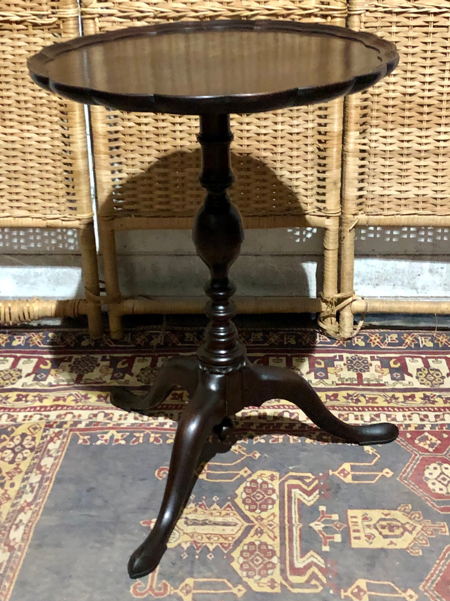 000575....Handsome Georgian Mahogany Wine/Occasional Table