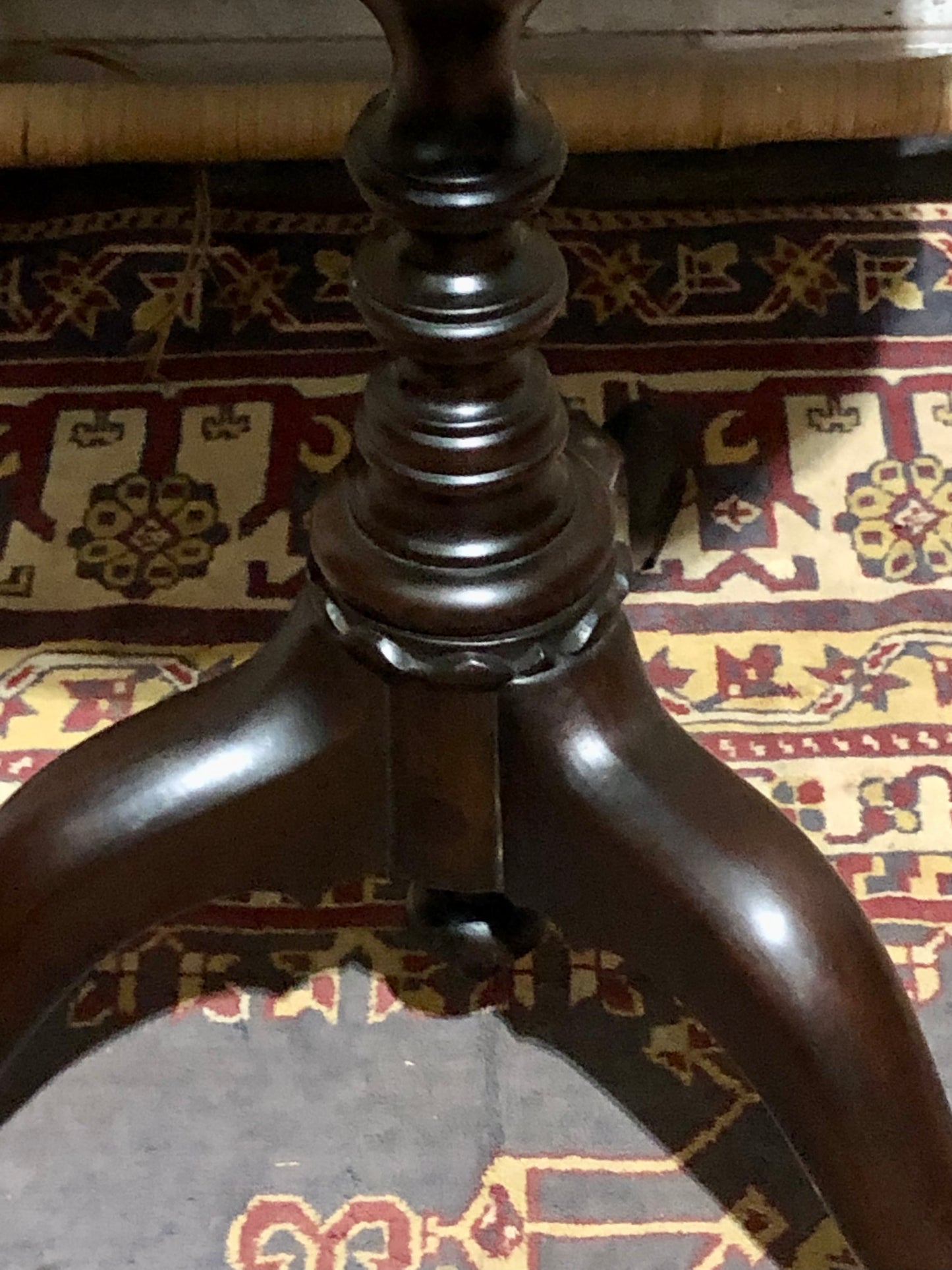 000575....Handsome Georgian Mahogany Wine/Occasional Table