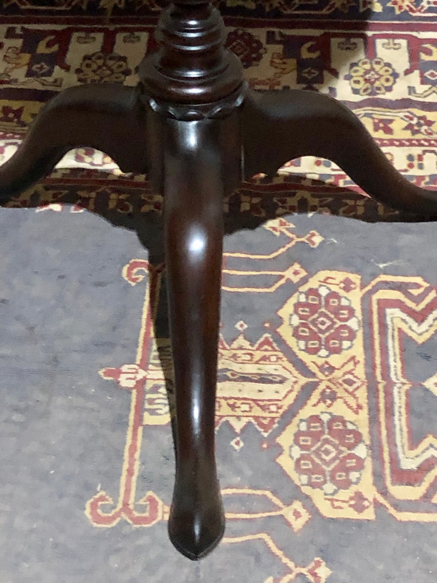 000575....Handsome Georgian Mahogany Wine/Occasional Table