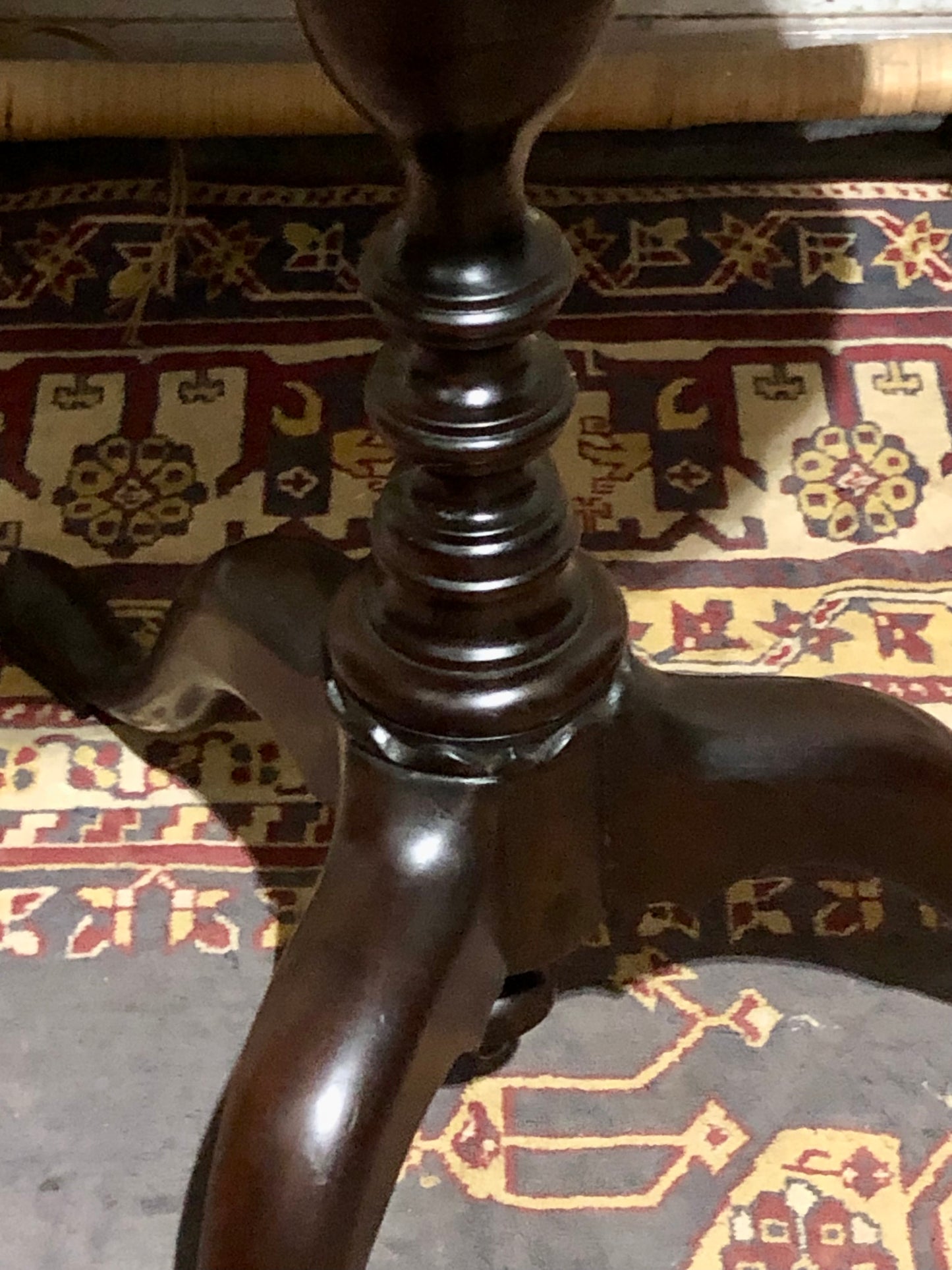 000575....Handsome Georgian Mahogany Wine/Occasional Table