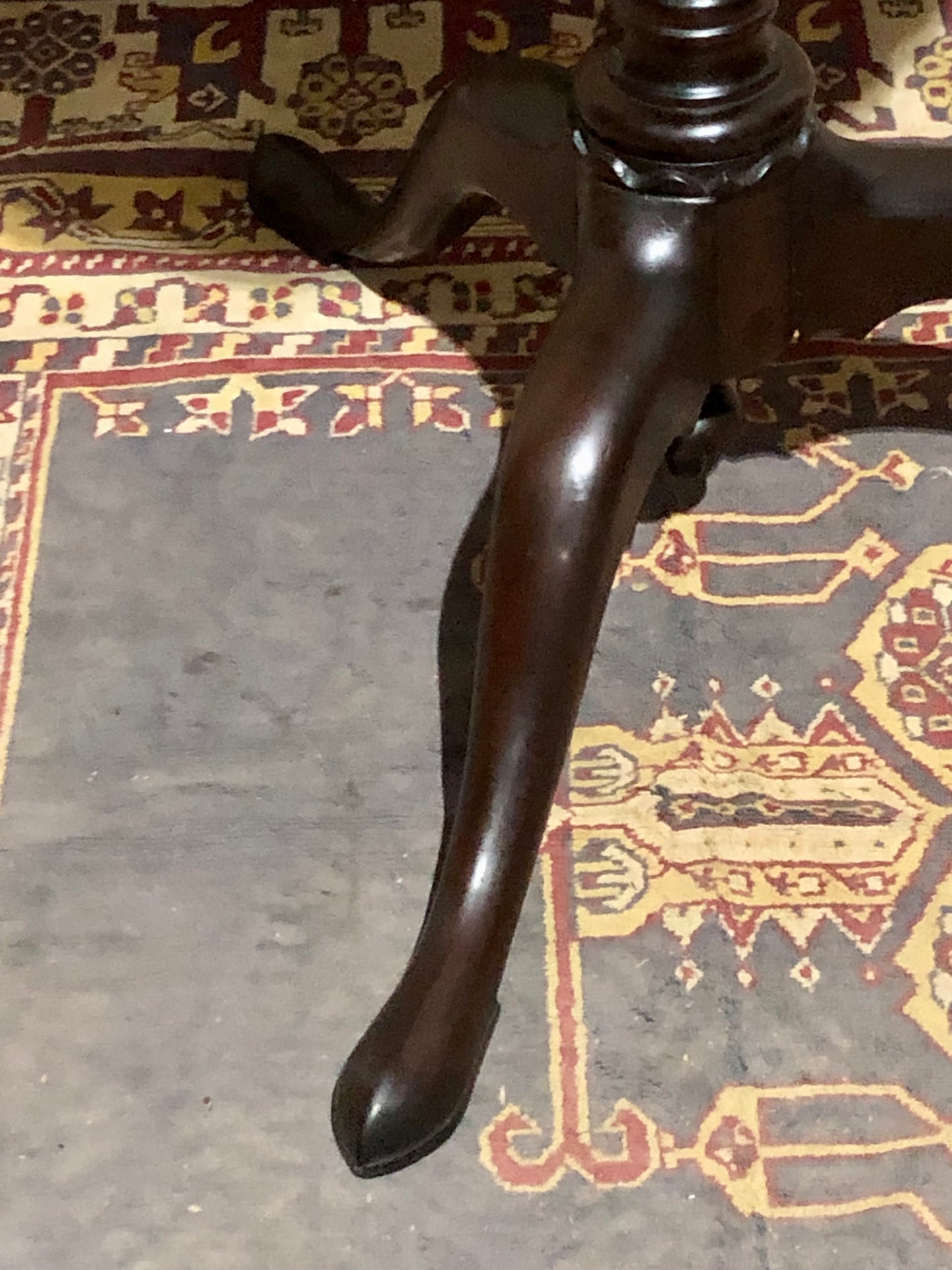 000575....Handsome Georgian Mahogany Wine/Occasional Table