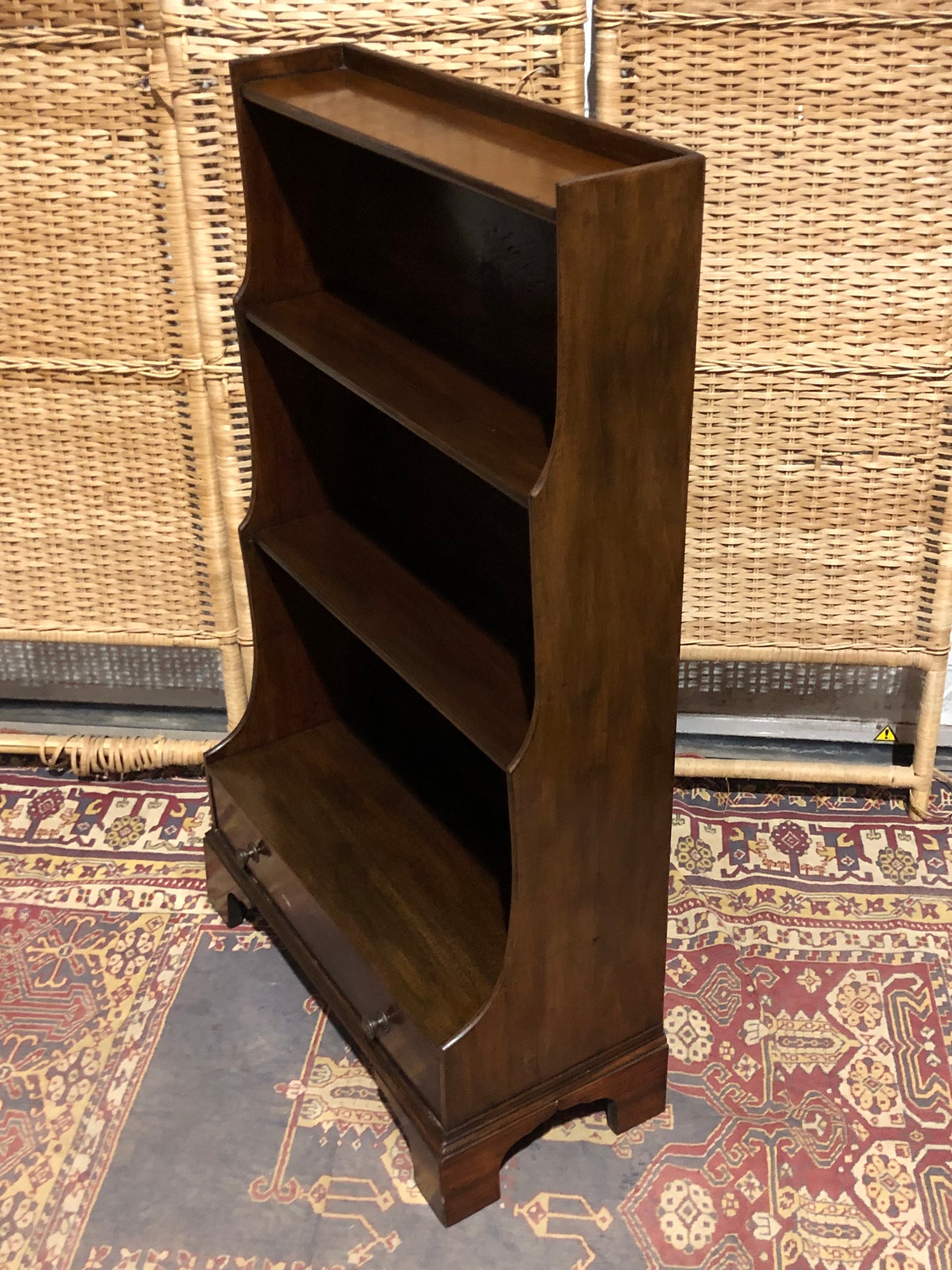 000574....Handsome Vintage Mahogany Bookcase