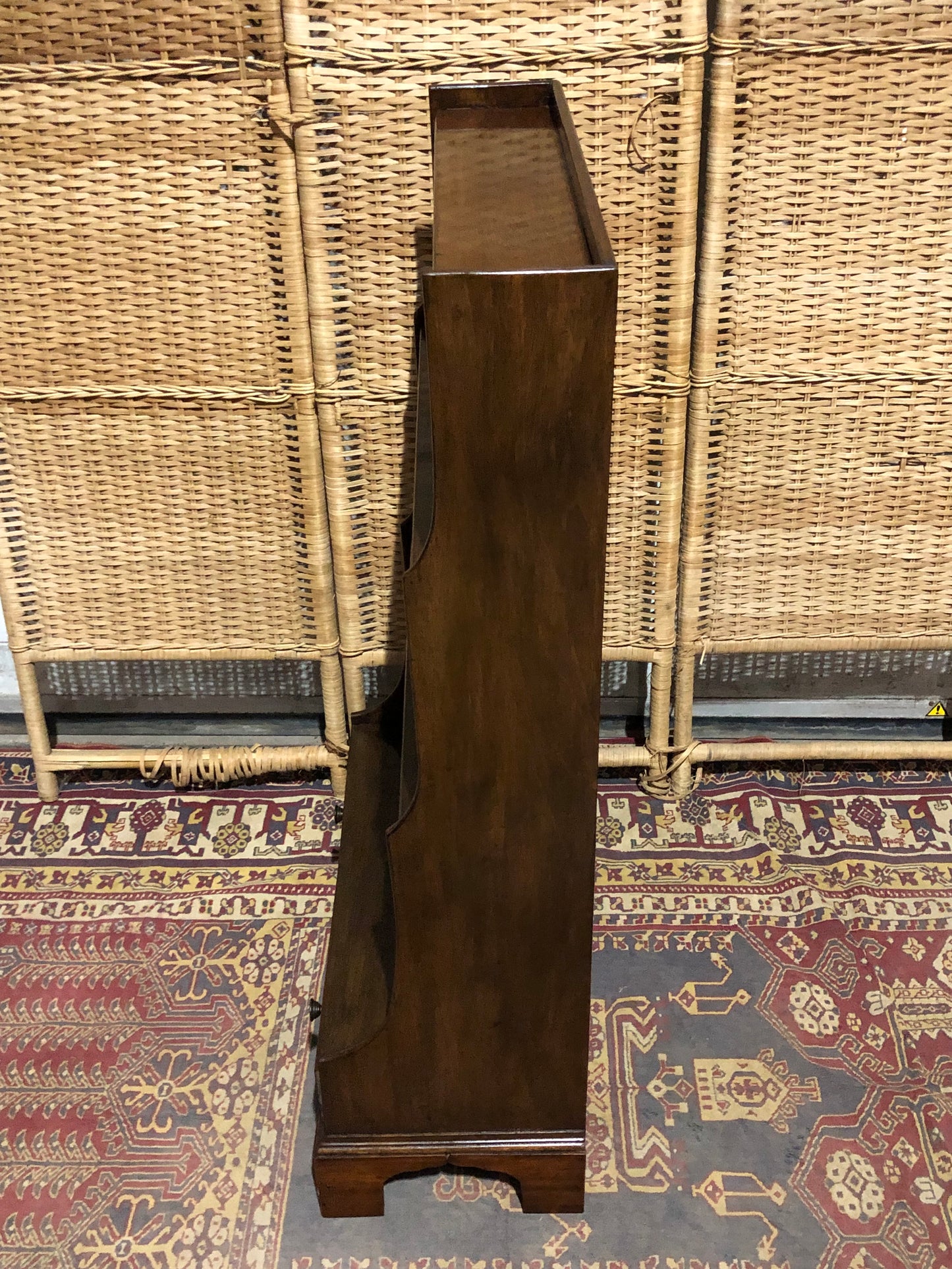 000574....Handsome Vintage Mahogany Bookcase