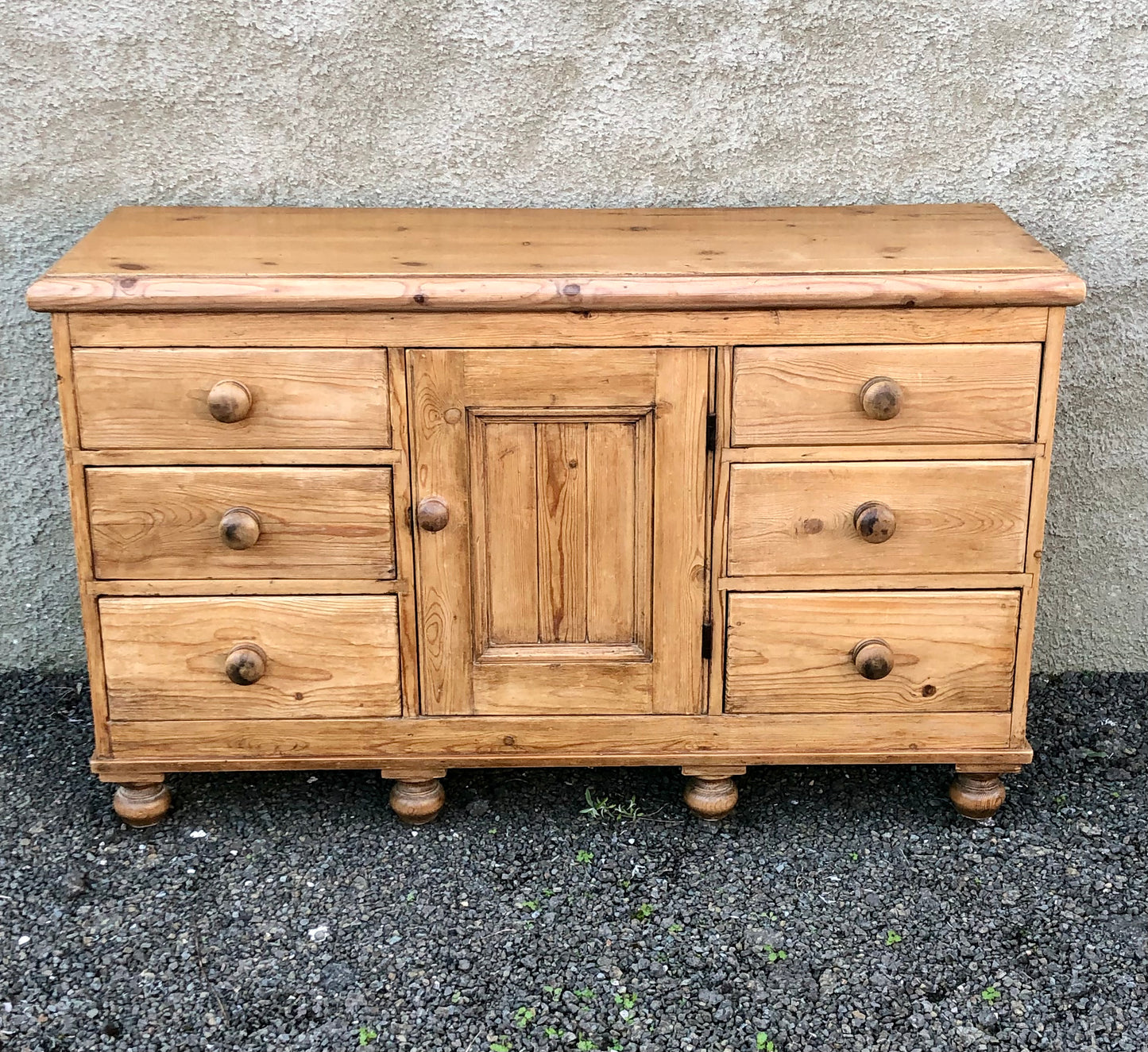000572....Handsome Antique Pine Sideboard/Dresser Base