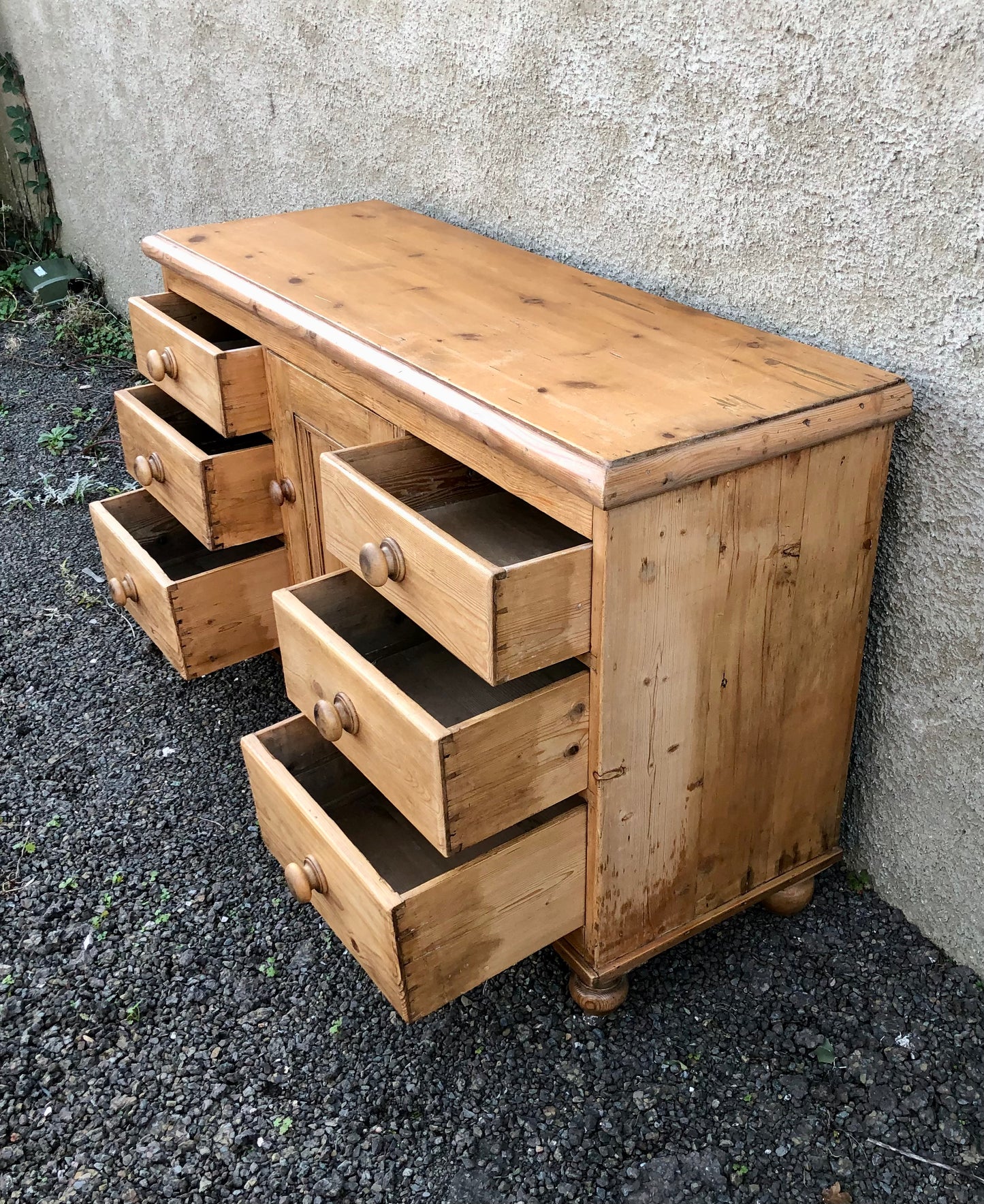 000572....Handsome Antique Pine Sideboard/Dresser Base