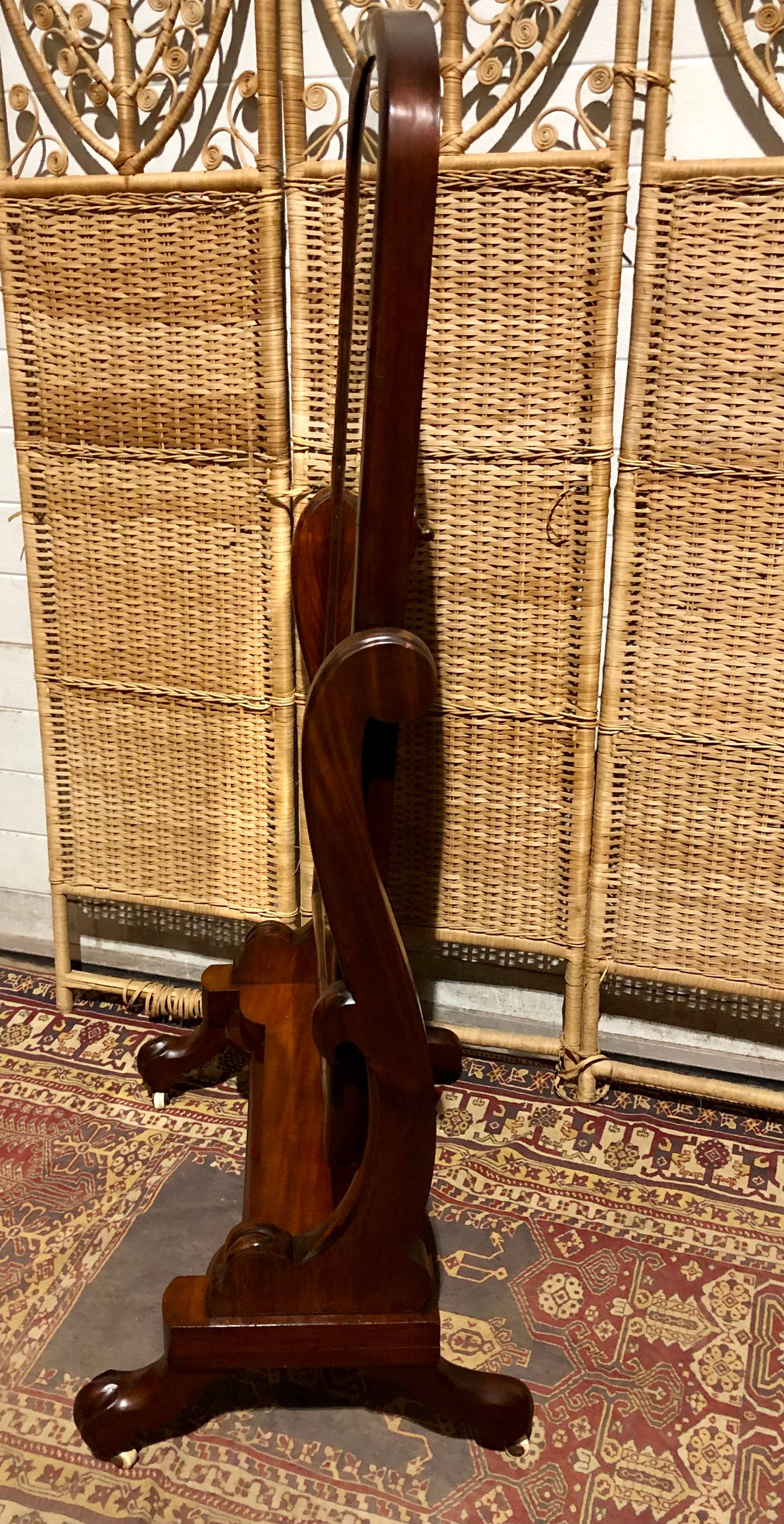 000570.... Handsome Victorian Mahogany Cheval Mirror