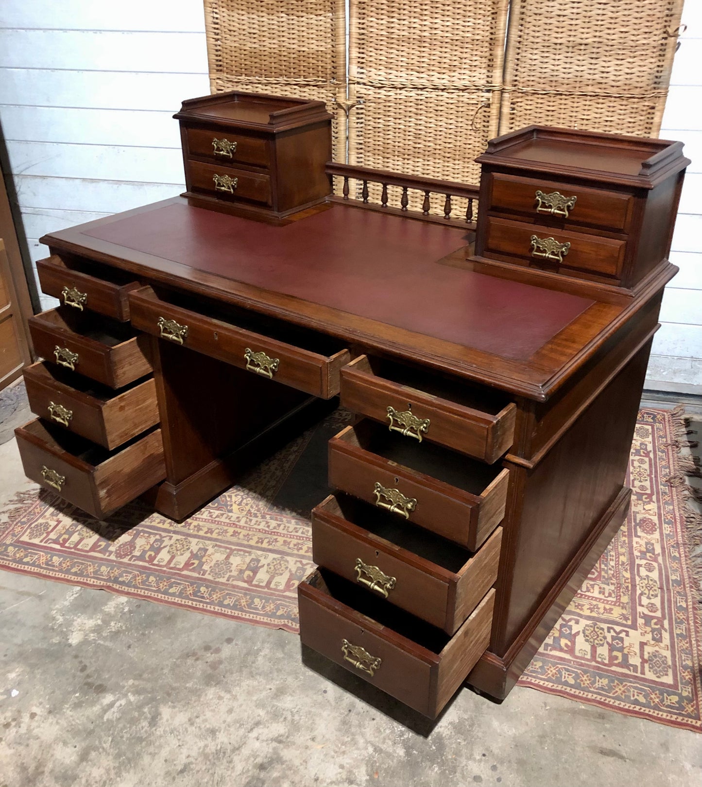 000568....Handsome Large Edwardian Walnut Pedestal Desk