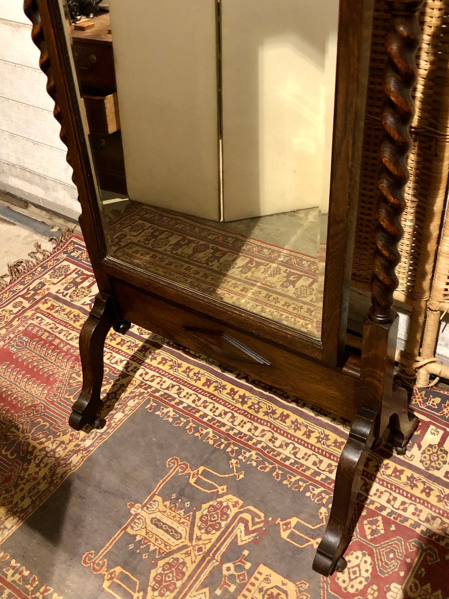 000569....Handsome Vintage Oak Cheval Mirror.